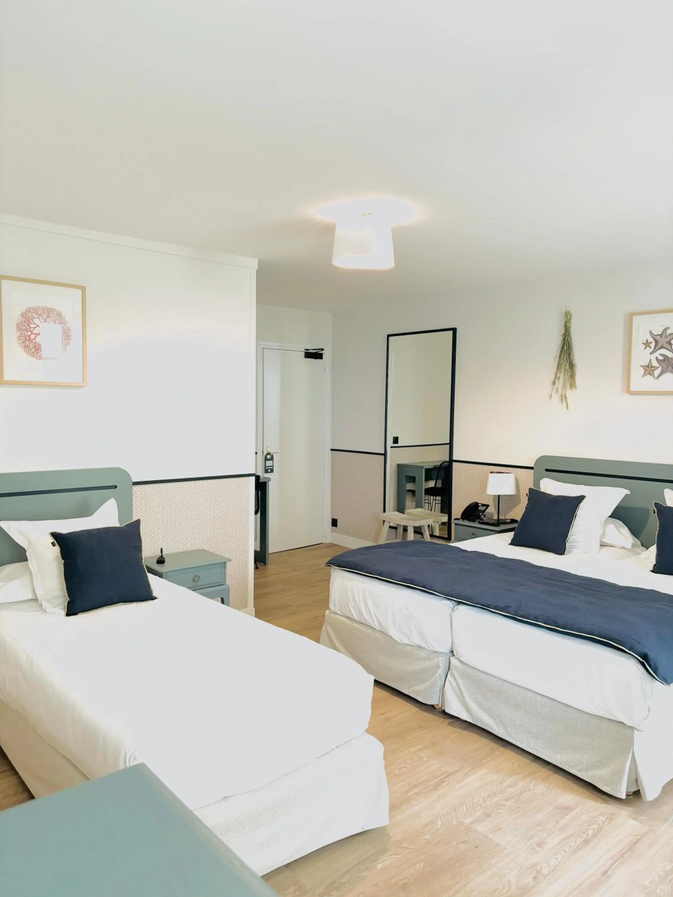 Bed in Hôtel De La Marine