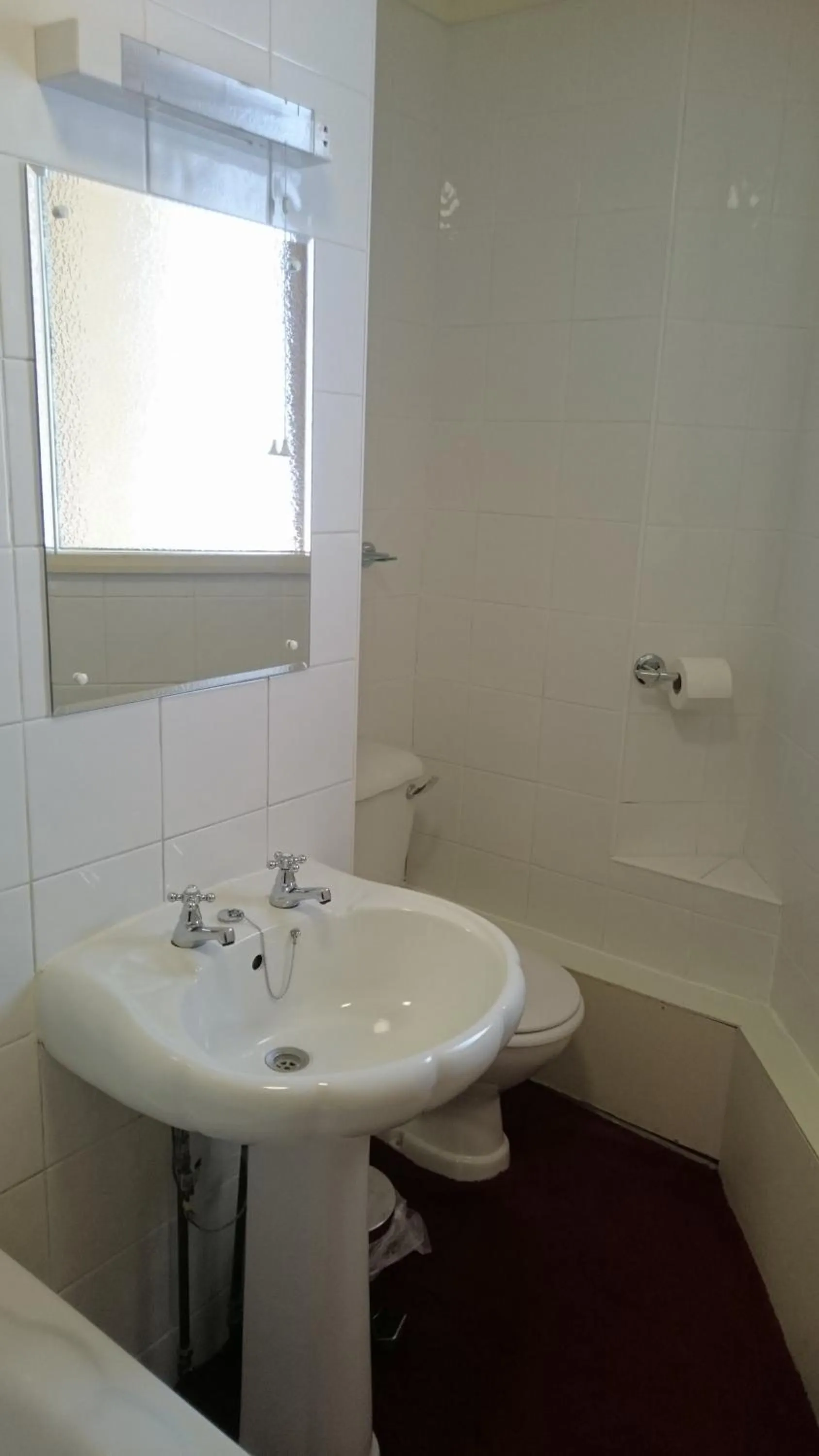 Bathroom in The Belgrave Hotel Tenby