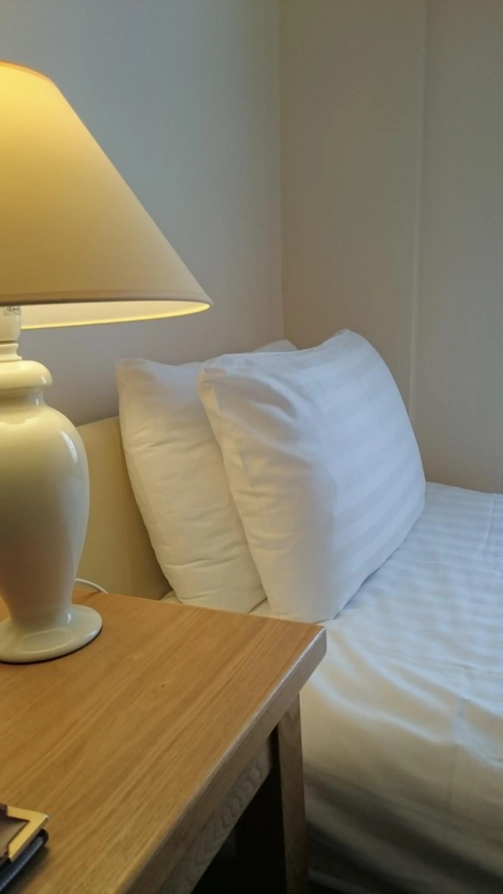 Bedroom, Bed in The Belgrave Hotel Tenby