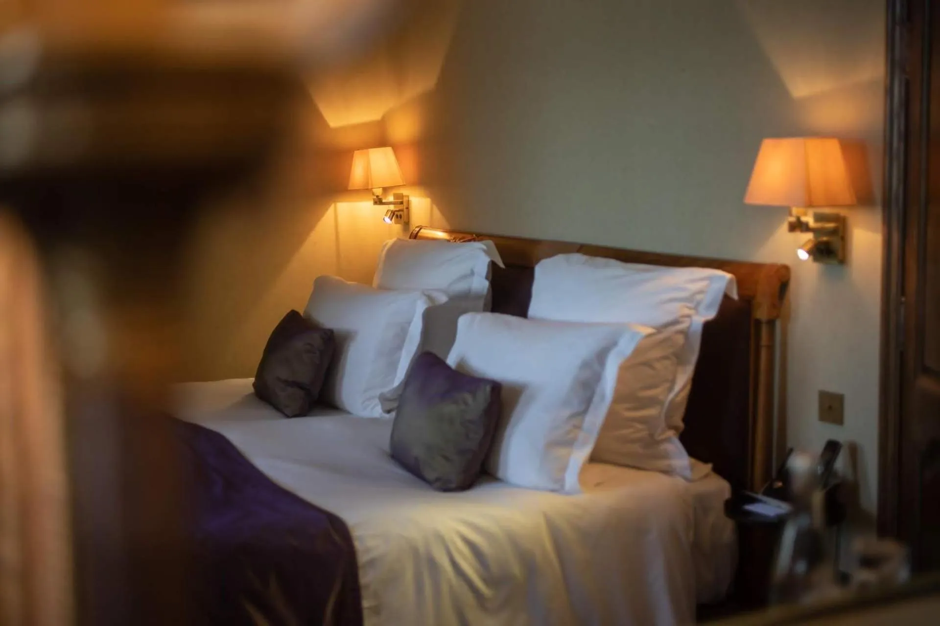 Bedroom, Bed in Château de Mercuès