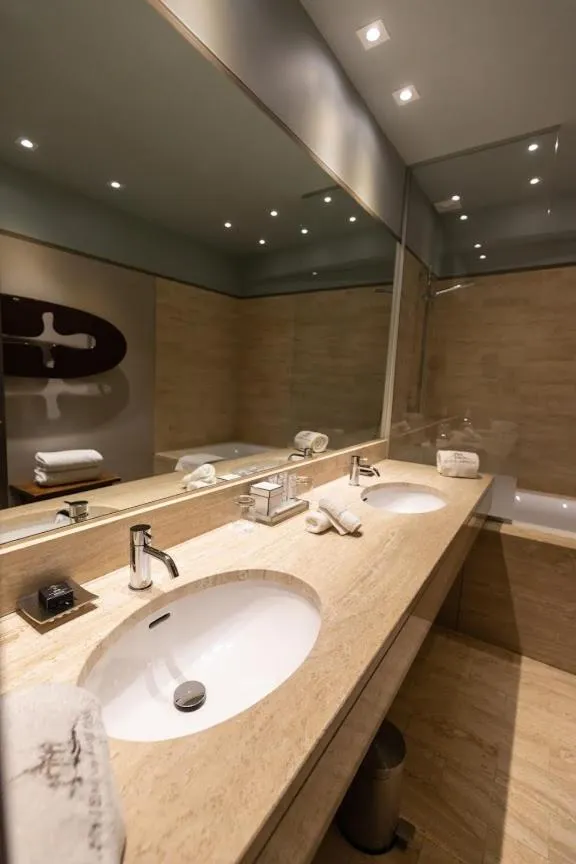 Bathroom in Château de Mercuès