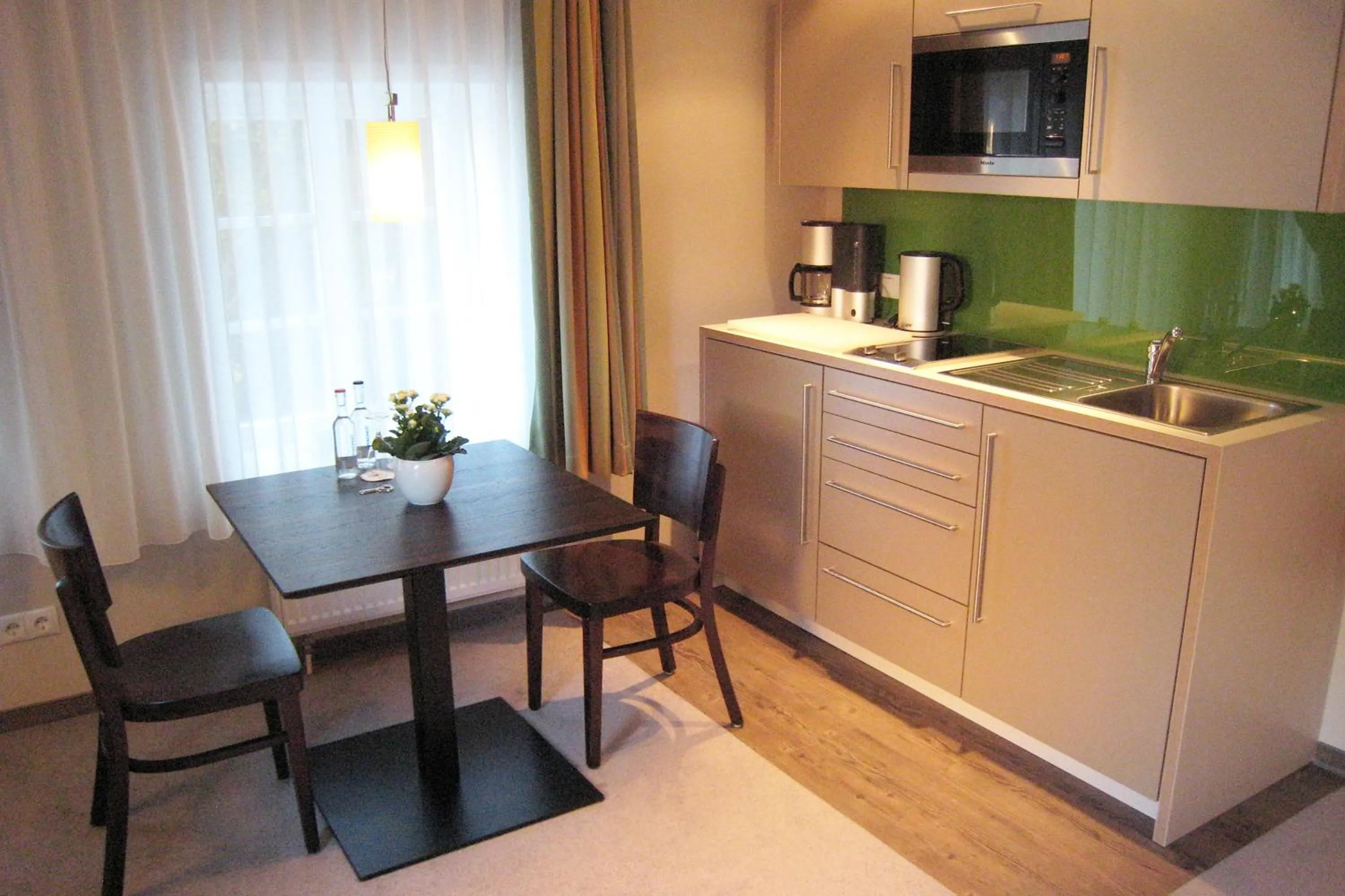 Kitchen or kitchenette in Hotel Am Kloster