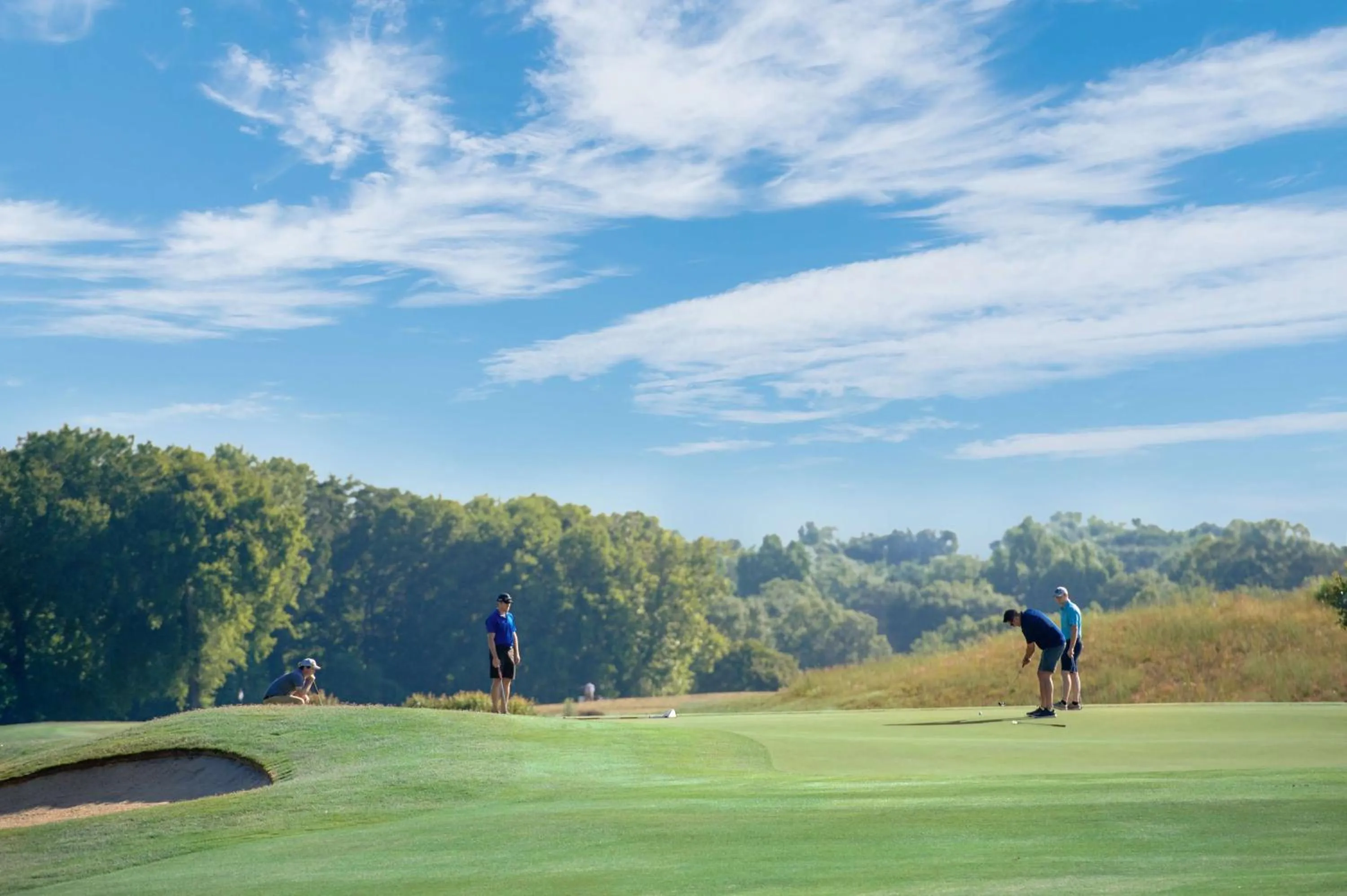 Golfcourse in Embassy Suites by Hilton Charlotte Concord Golf Resort & Spa