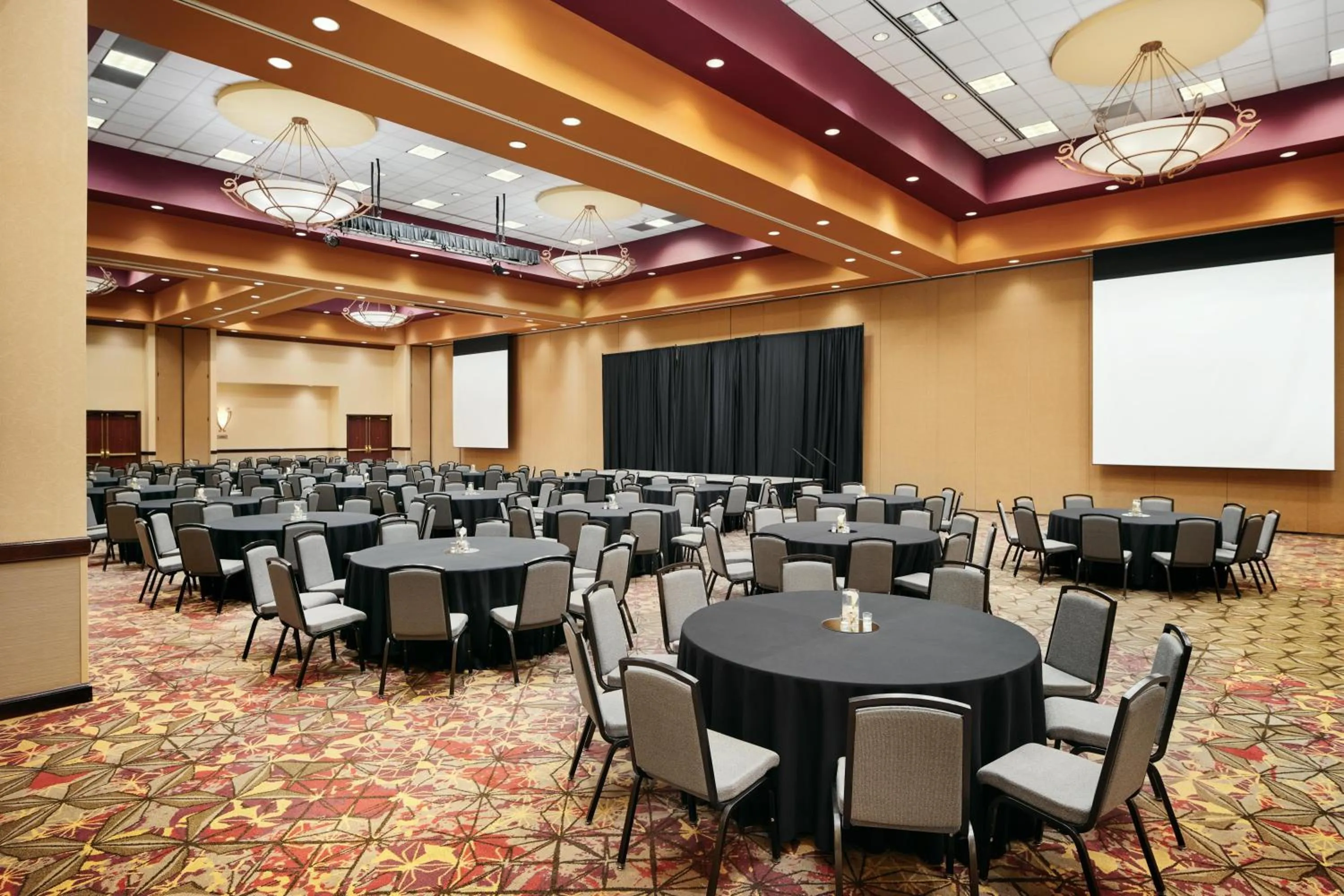 Meeting/conference room in Embassy Suites by Hilton Charlotte Concord Golf Resort & Spa