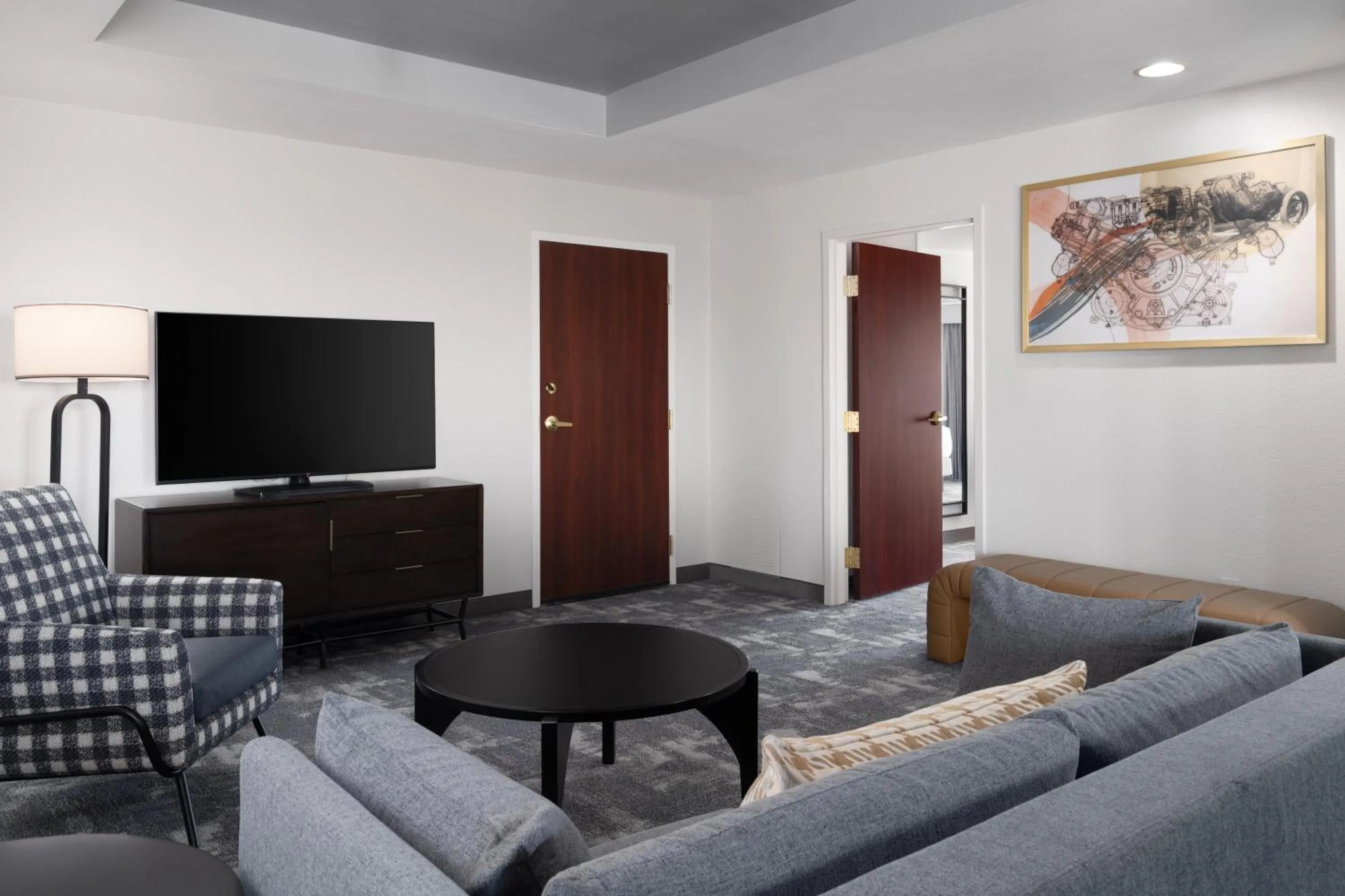 Living room in Embassy Suites by Hilton Charlotte Concord Golf Resort & Spa