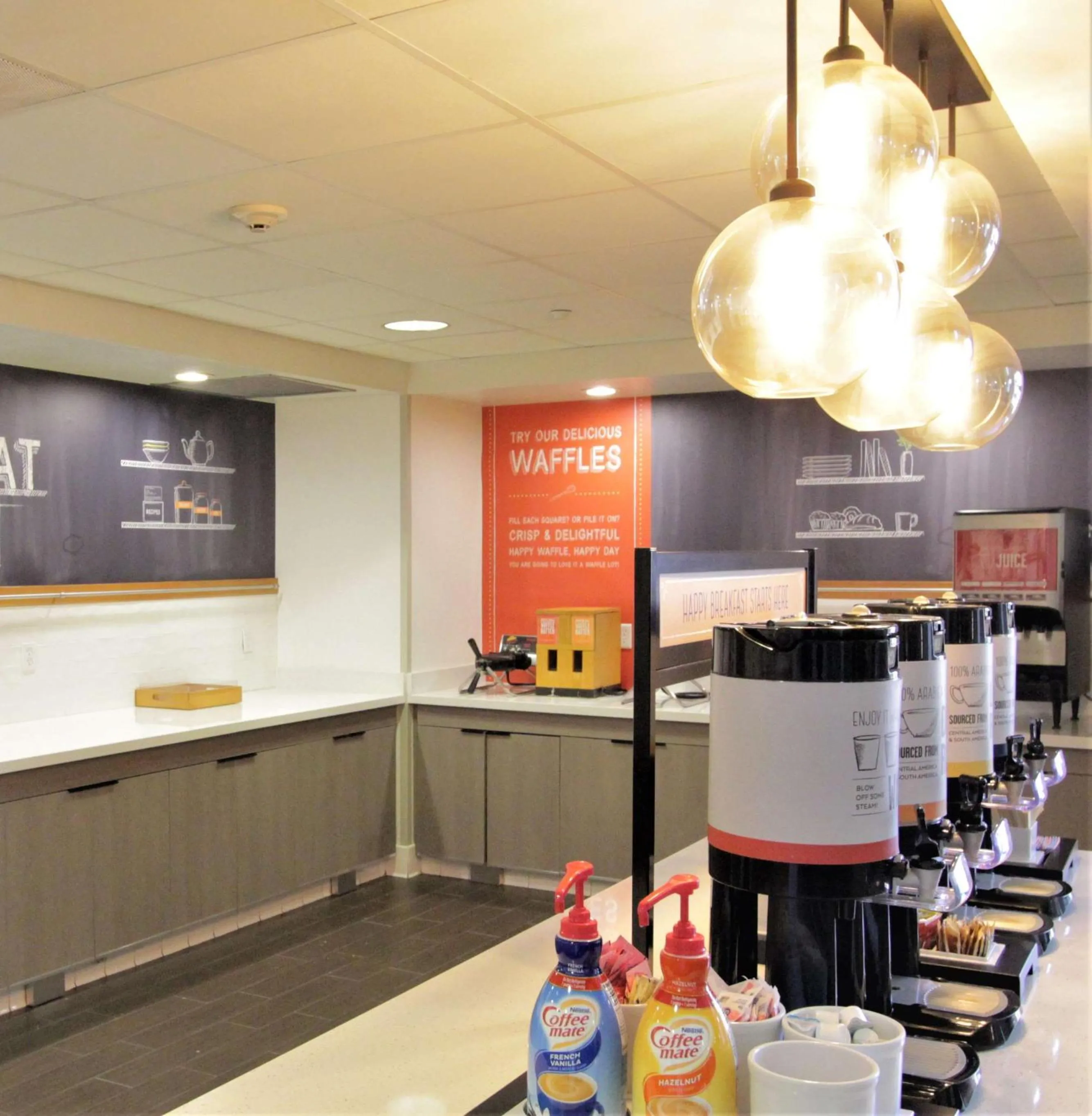 Breakfast in Hampton Inn & Suites Seal Beach