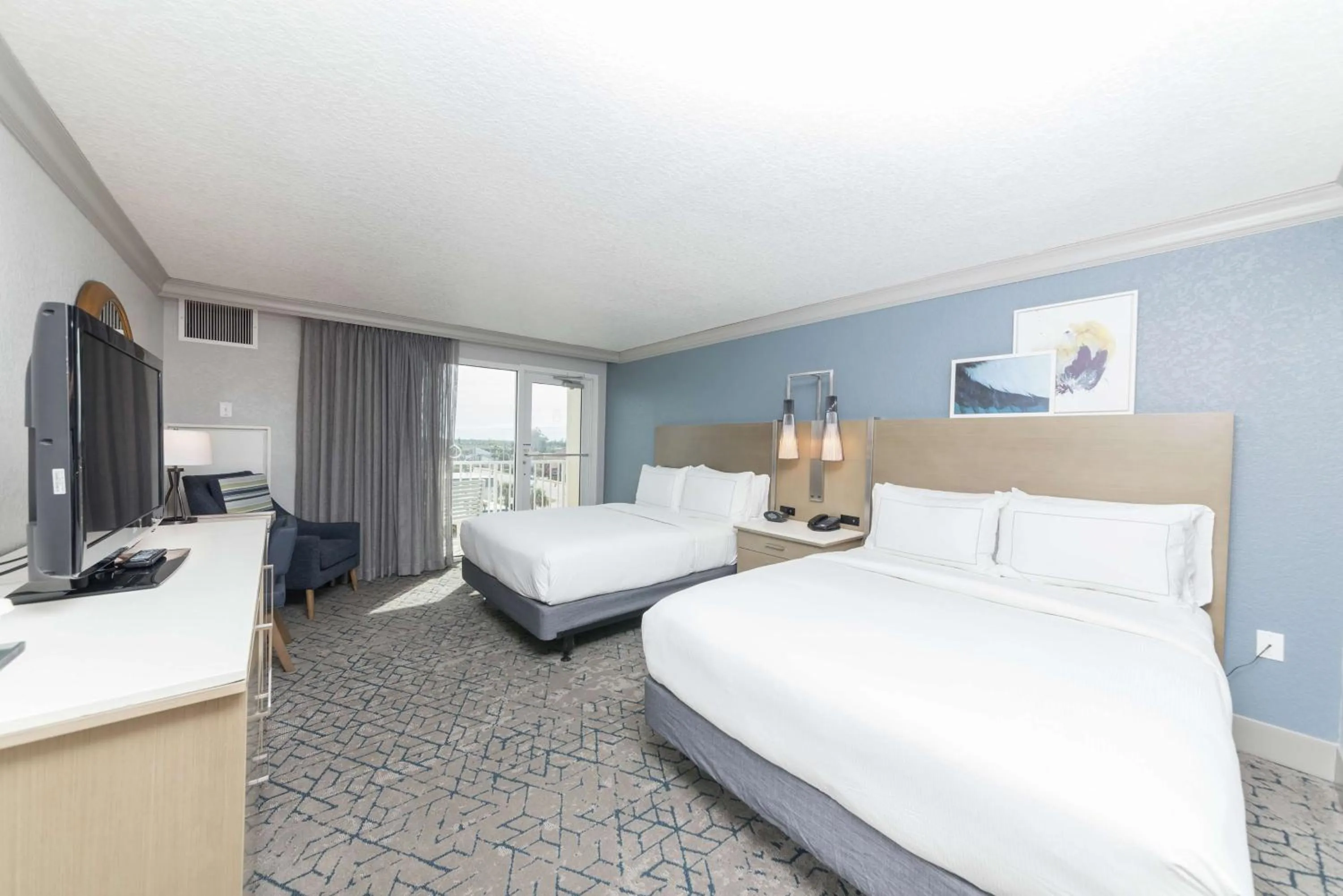 Bed in Hilton Melbourne Beach Oceanfront