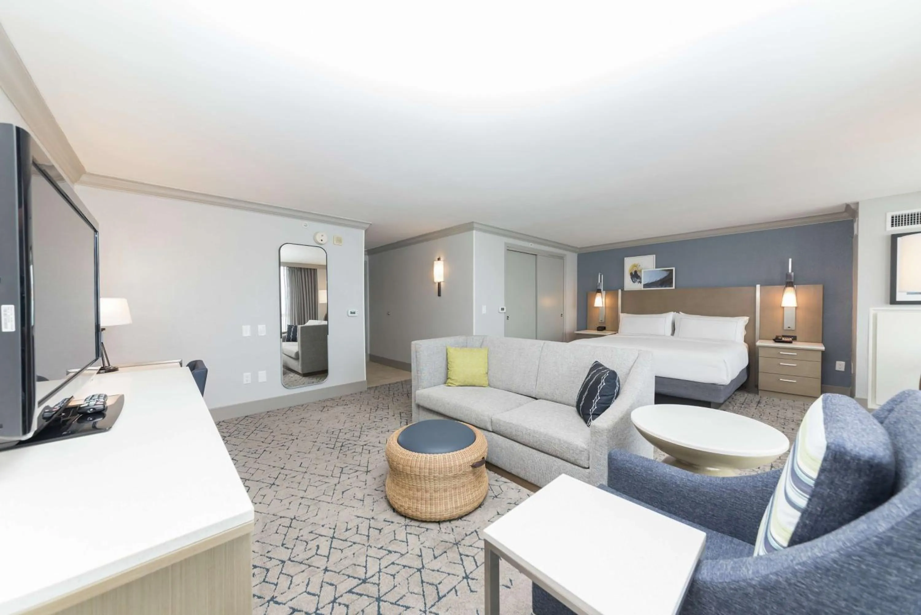 Bed in Hilton Melbourne Beach Oceanfront