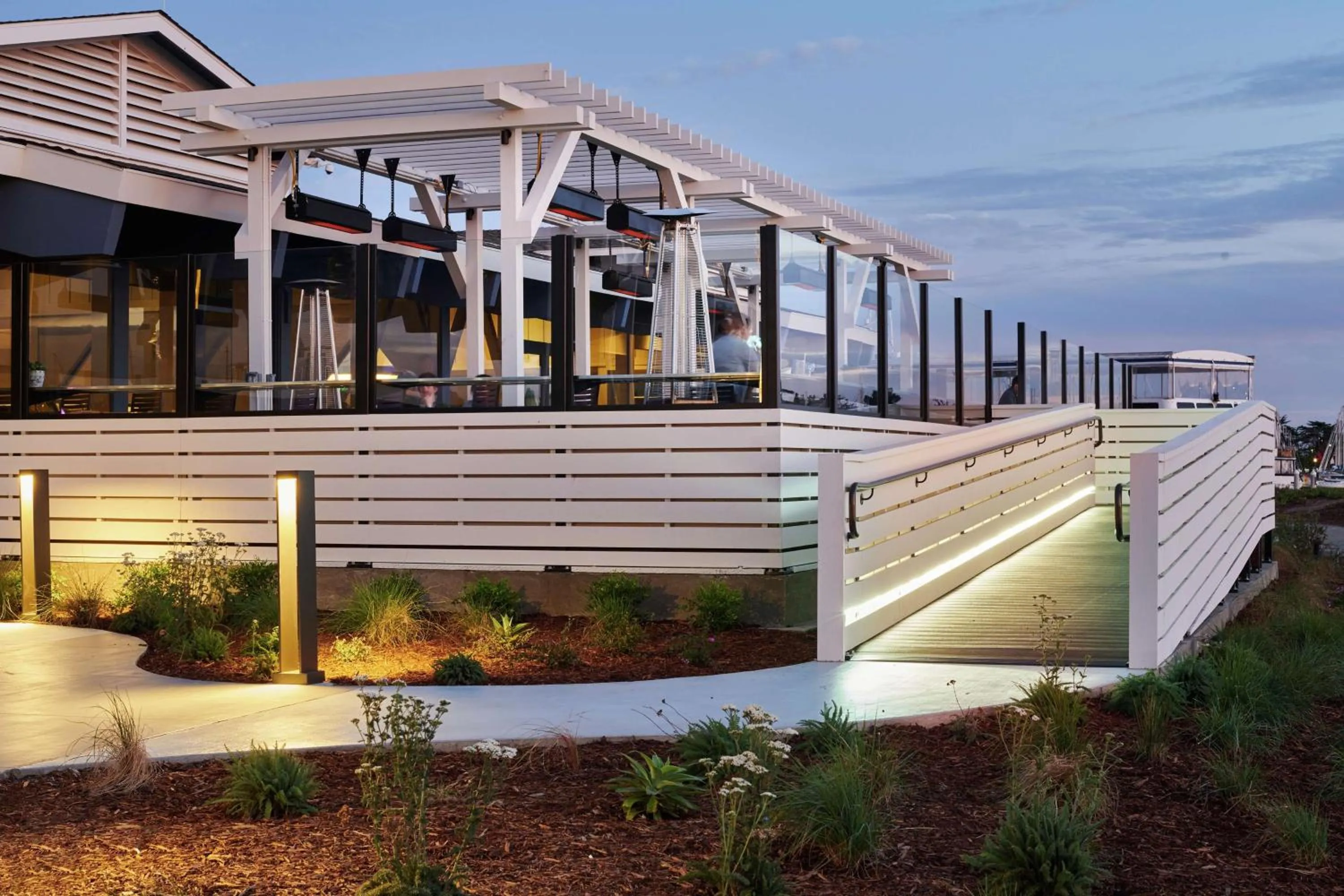 Property building in DoubleTree by Hilton Hotel Berkeley Marina