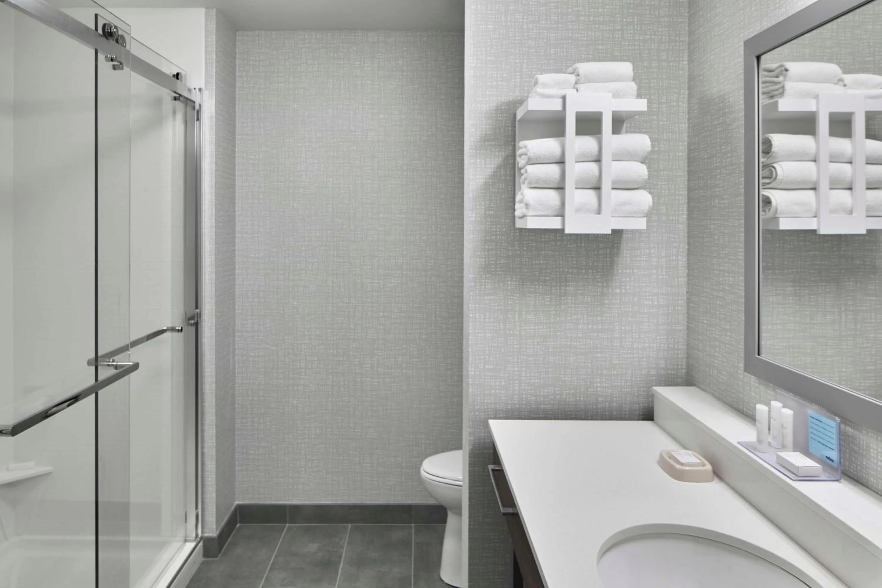 Bathroom in Hampton Inn & Suites Saratoga Springs Downtown