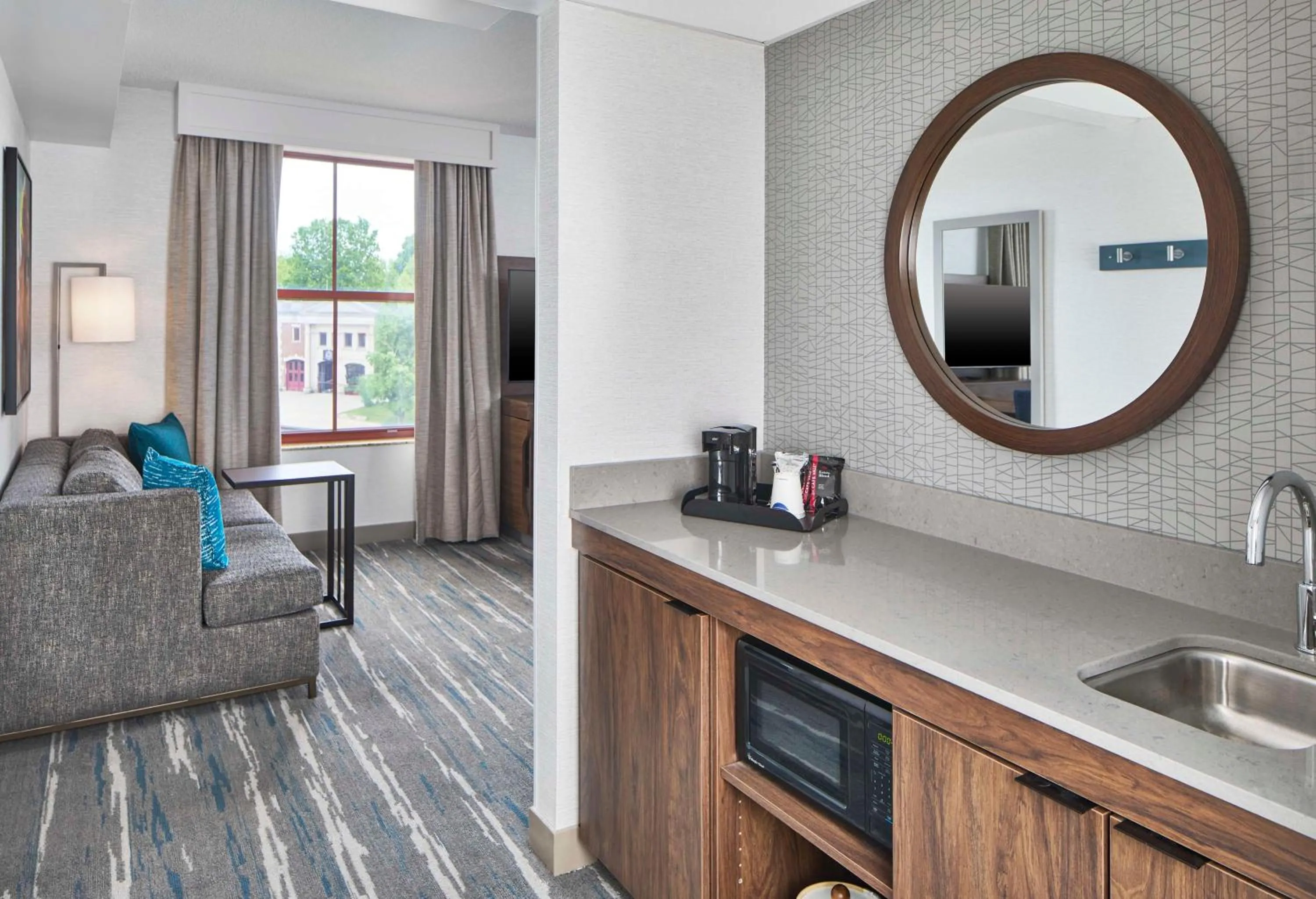 Photo of the whole room in Hampton Inn & Suites Saratoga Springs Downtown