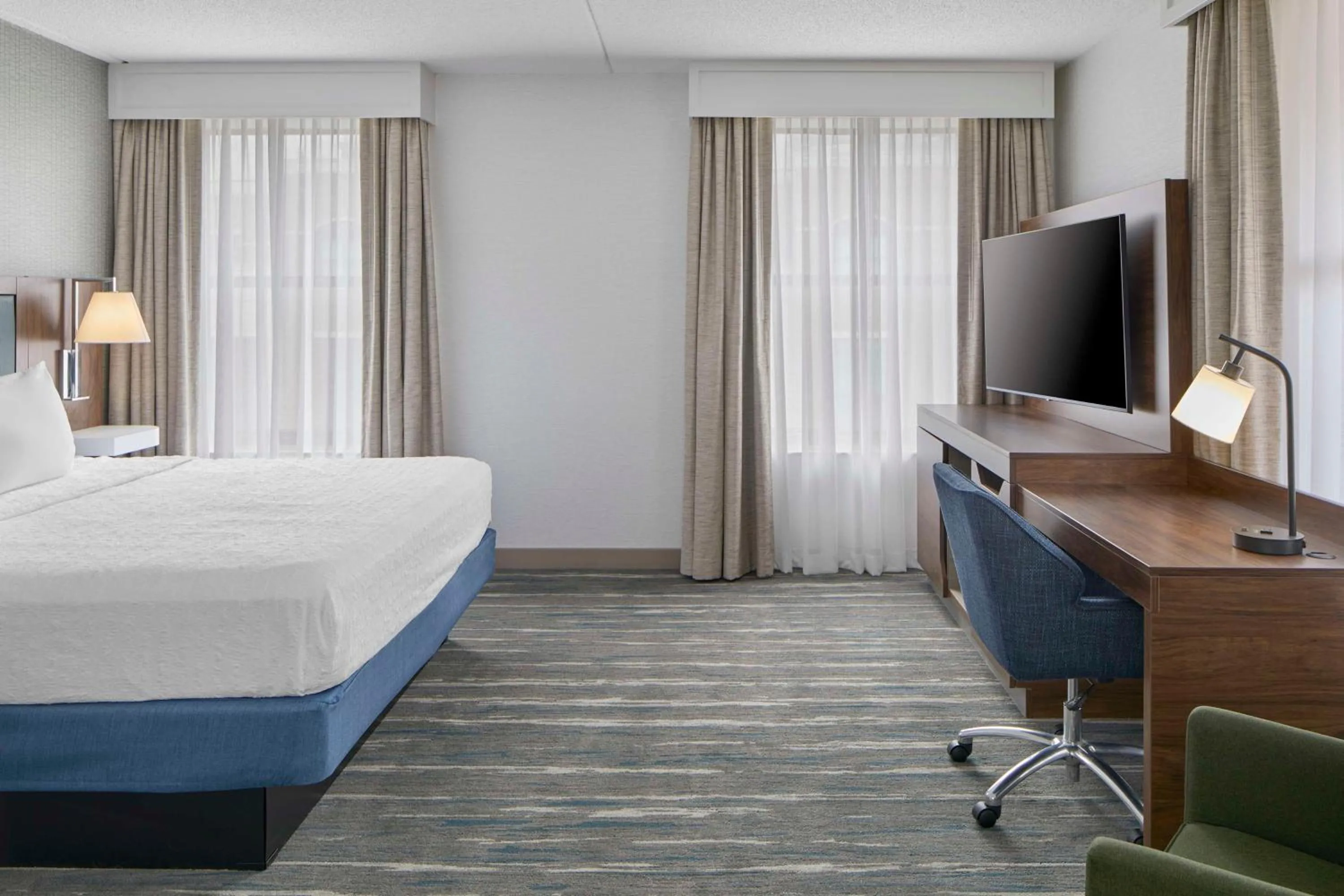 Bedroom, Bed in Hampton Inn & Suites Saratoga Springs Downtown