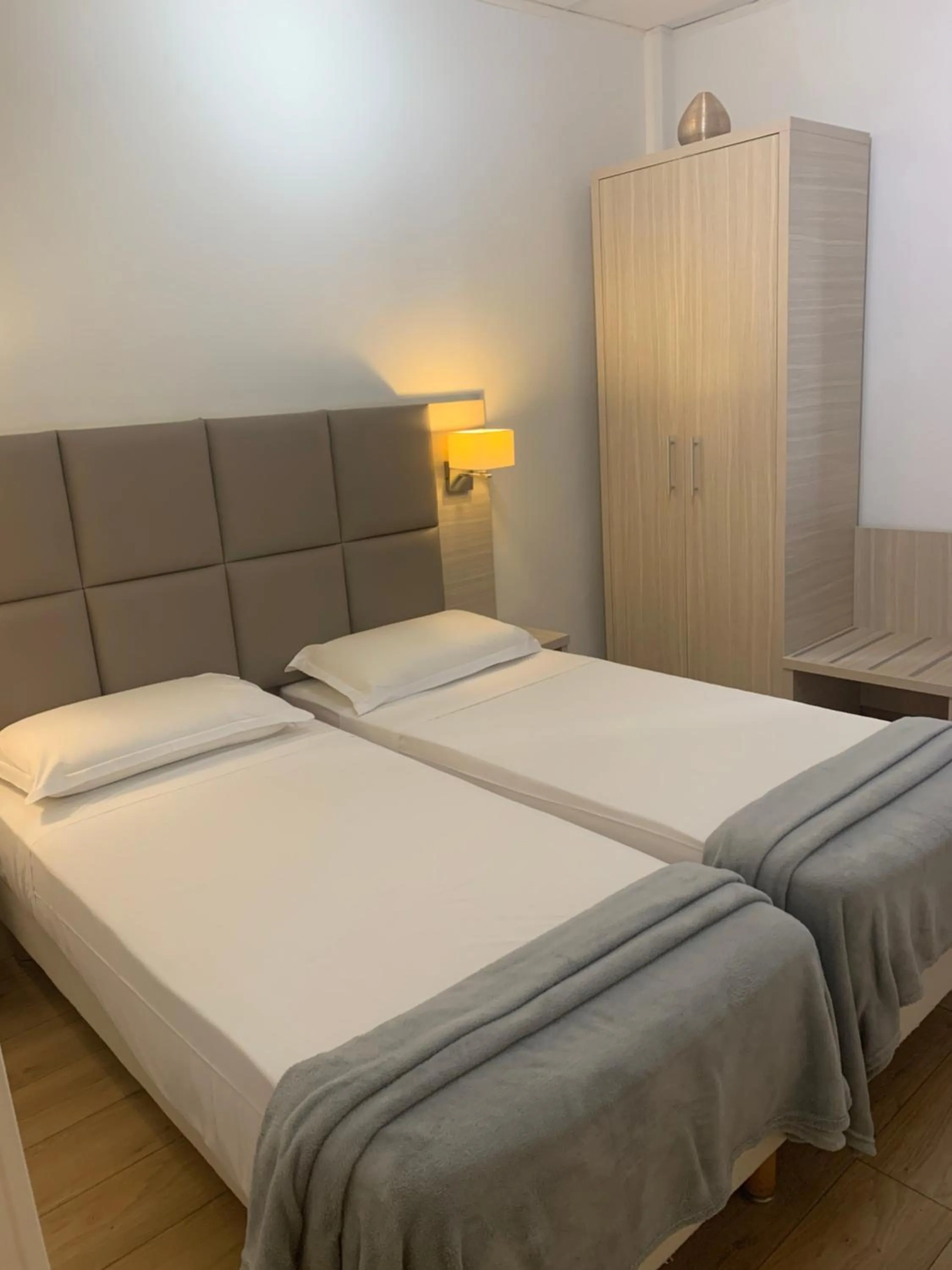 Property building, Bed in Hotel Lutetia