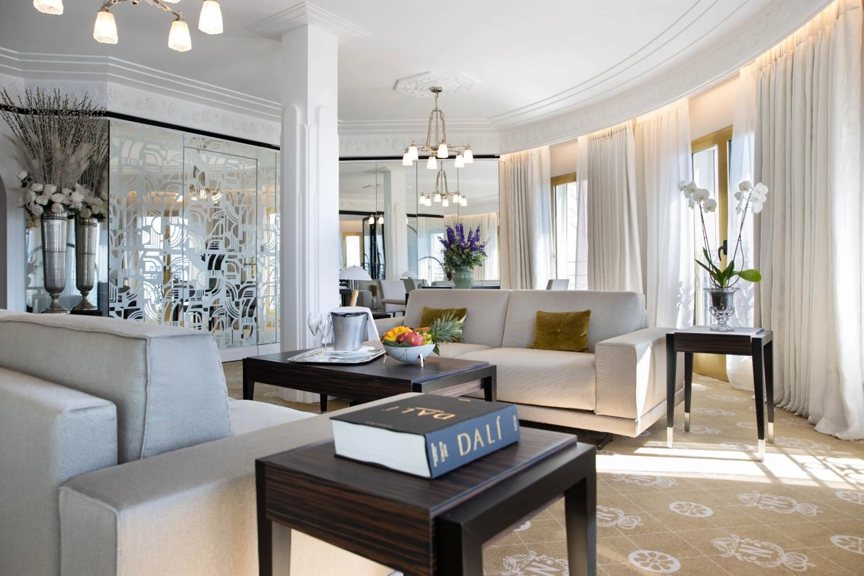 Living room in Hotel Le Negresco