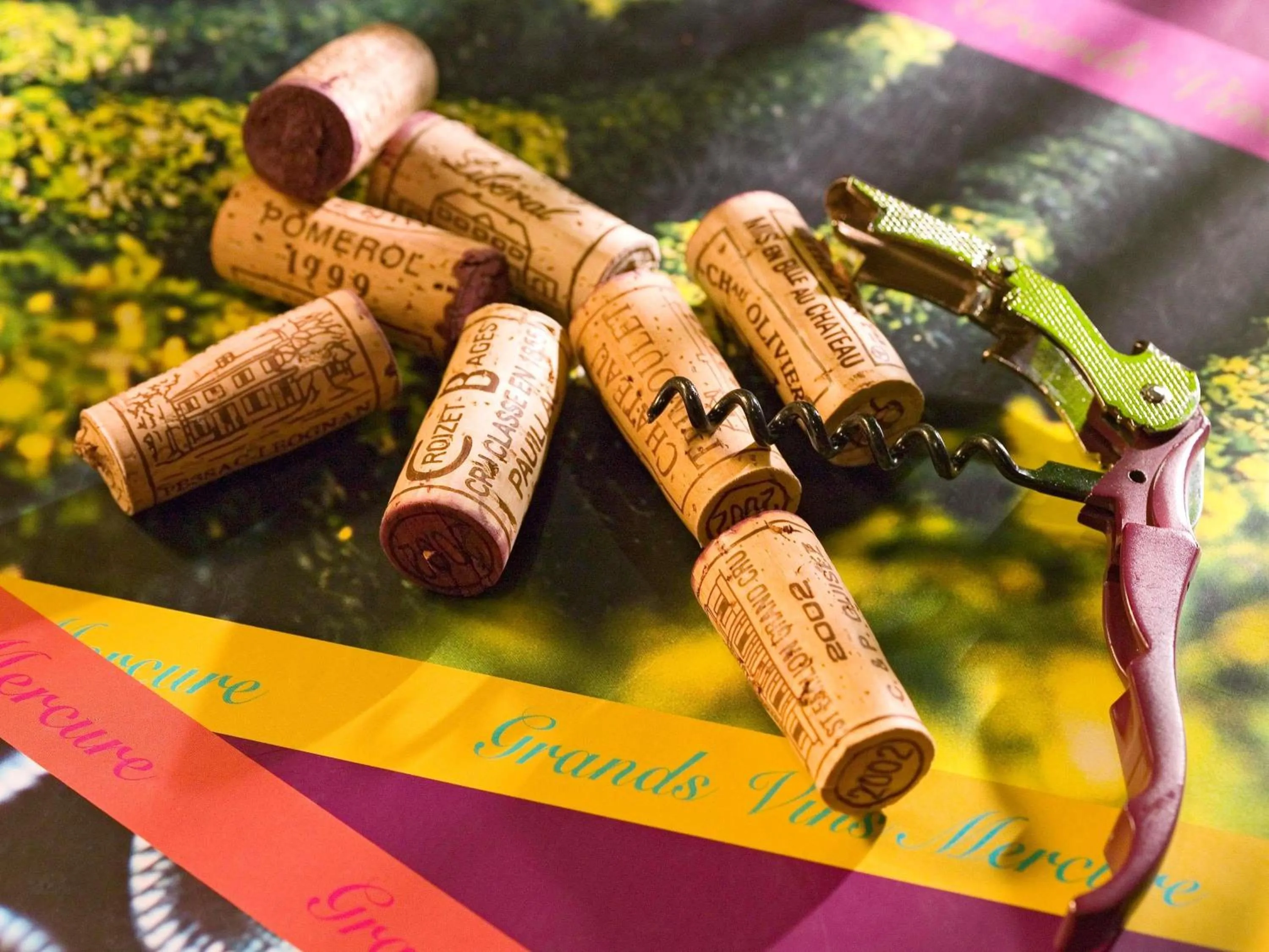 Lounge or bar in Hôtel Mercure Vittel