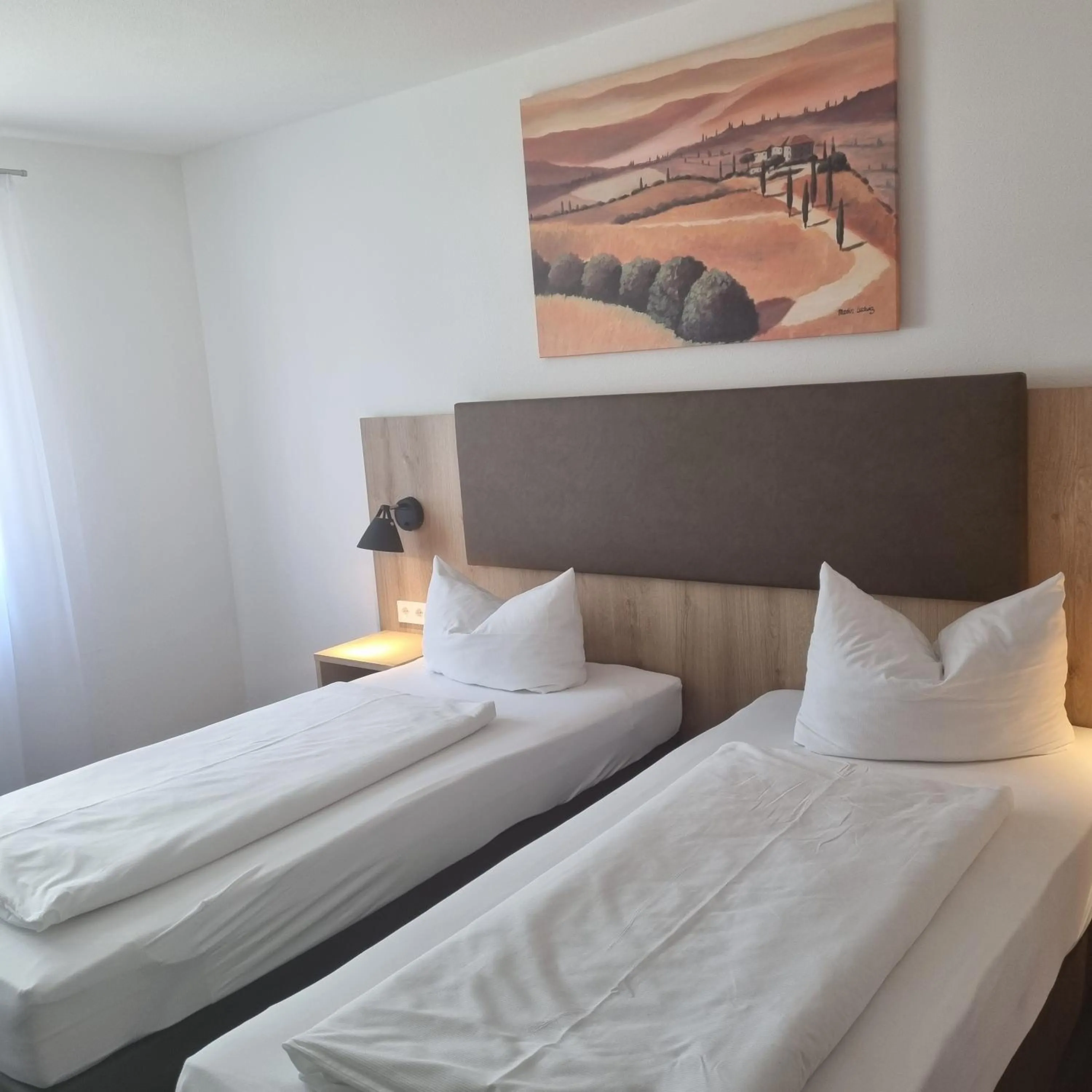 Bedroom, Bed in Hotel Garni Krone