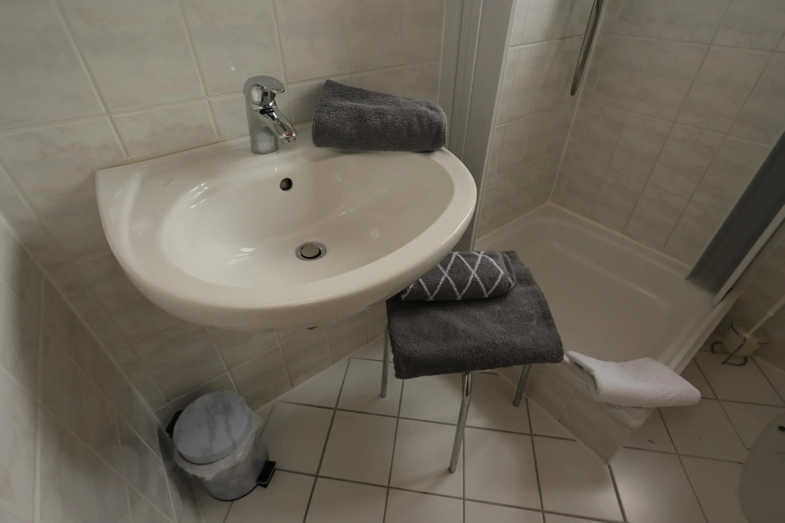 Shower in Hotel Linde