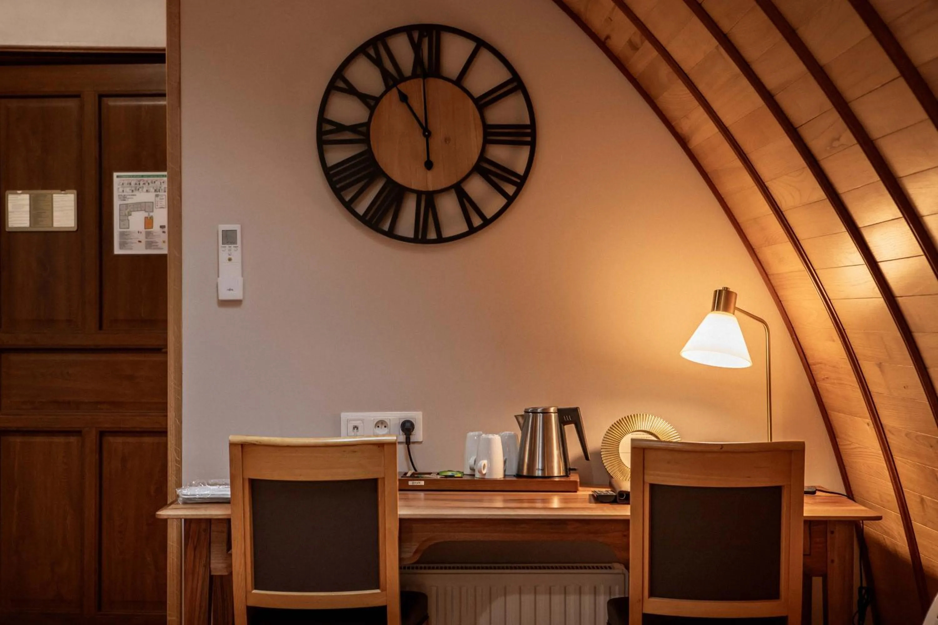 Bedroom in Logis Hotel La Diligence