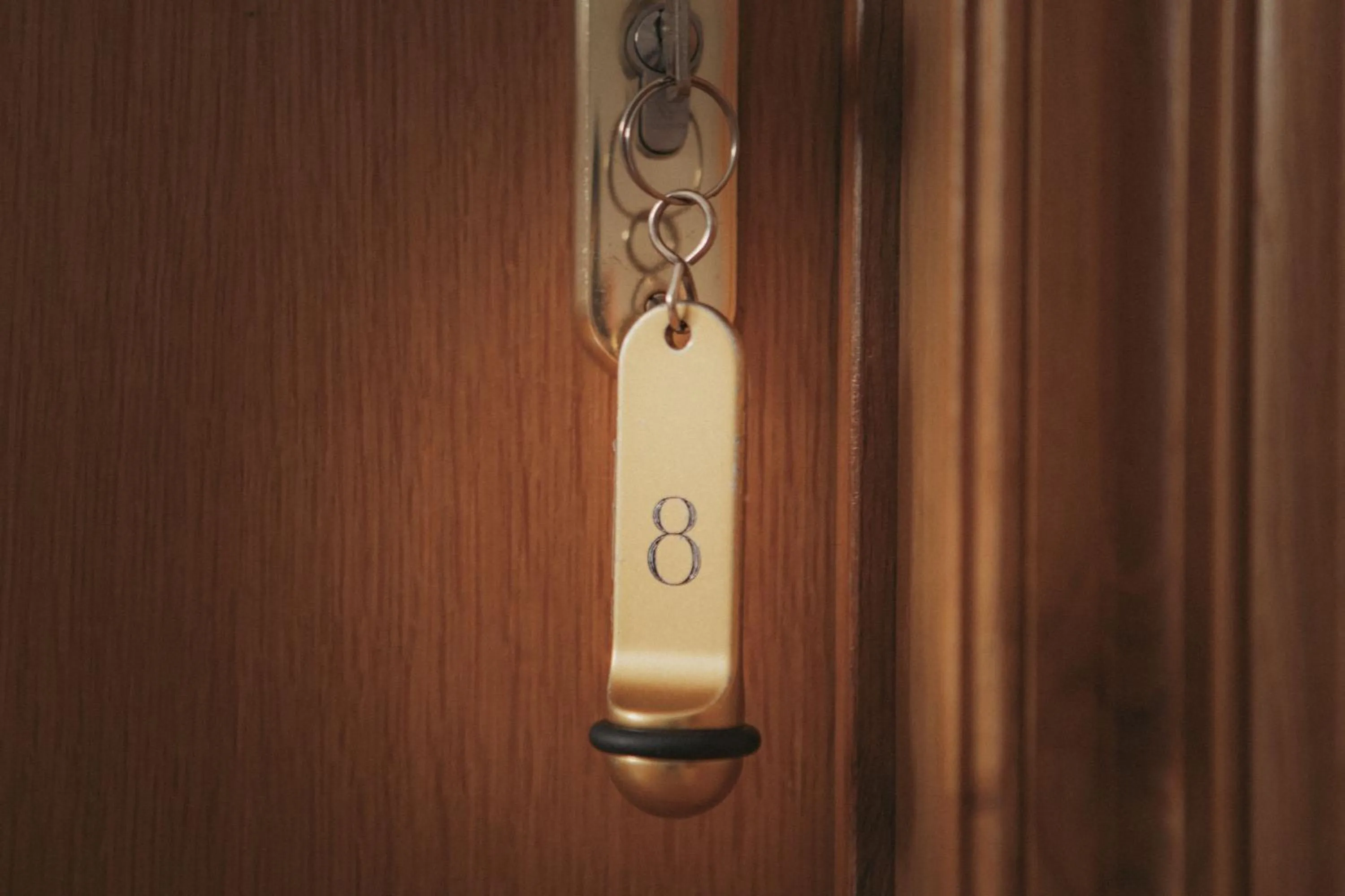 Bedroom in Logis Hotel La Diligence