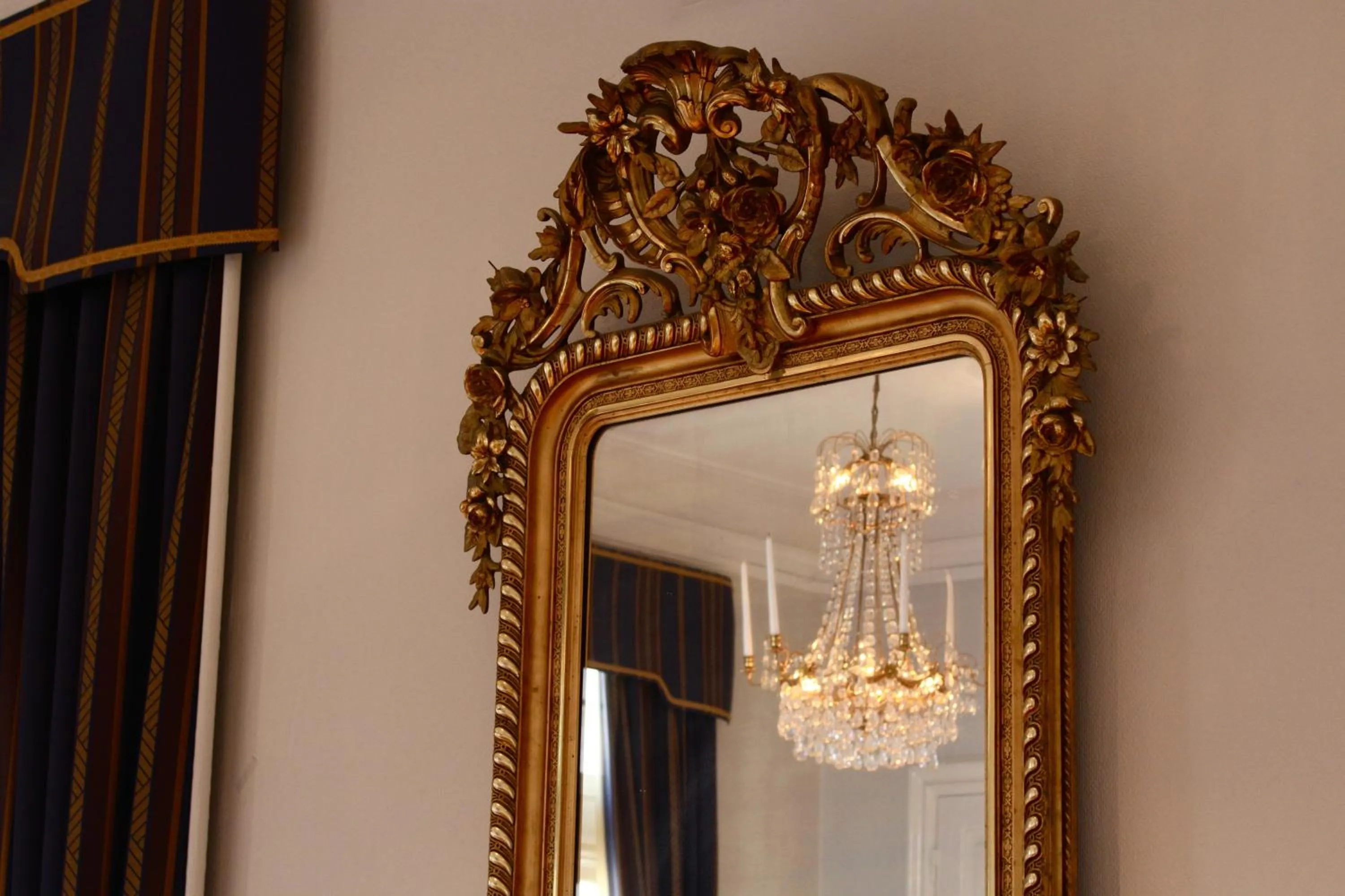 Decorative detail in ProfilHotels Calmar Stadshotell