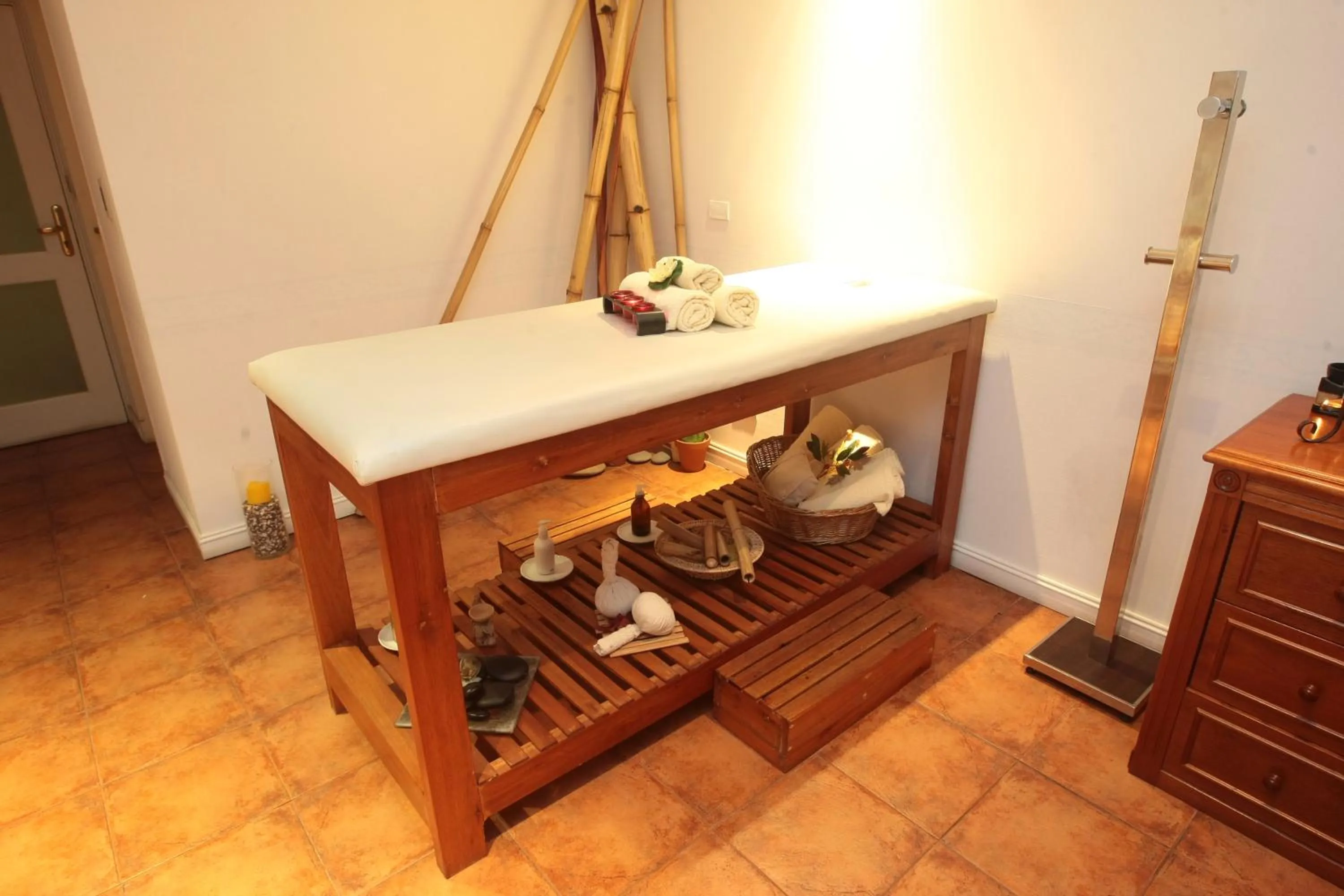 Massage in Howard Johnson Rio Ceballos Hotel y Casino