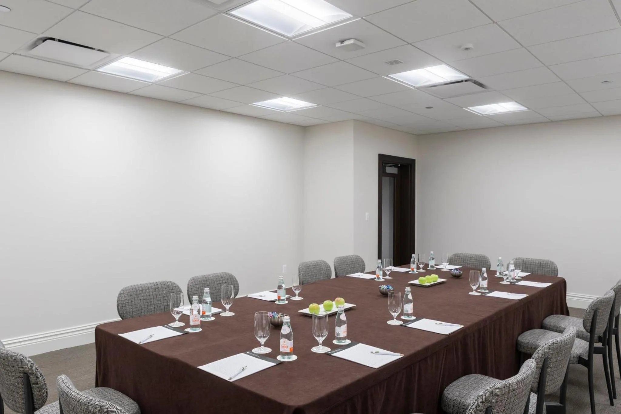 Meeting/conference room in InterContinental Chicago Magnificent Mile by IHG