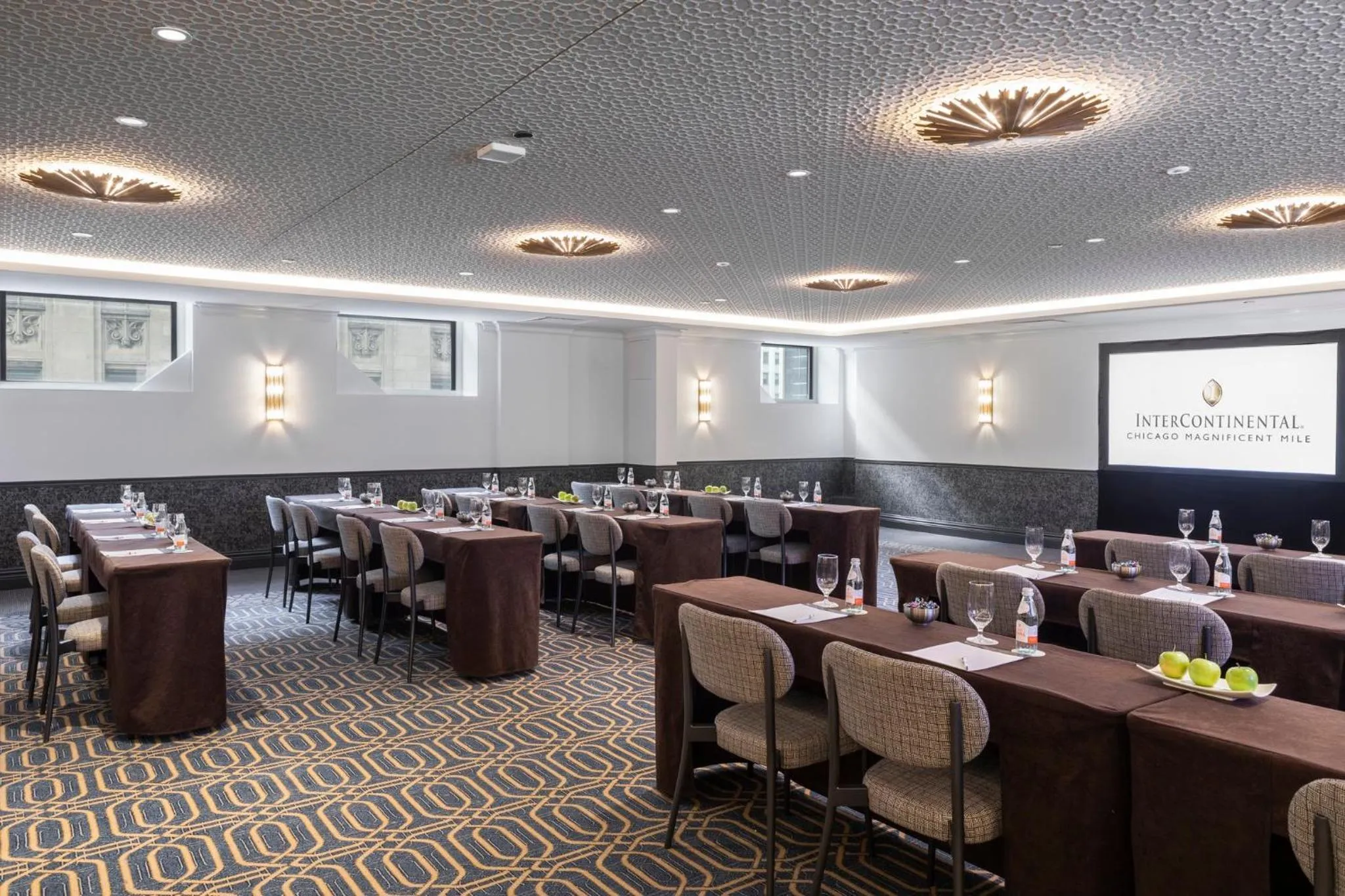 Meeting/conference room in InterContinental Chicago Magnificent Mile by IHG