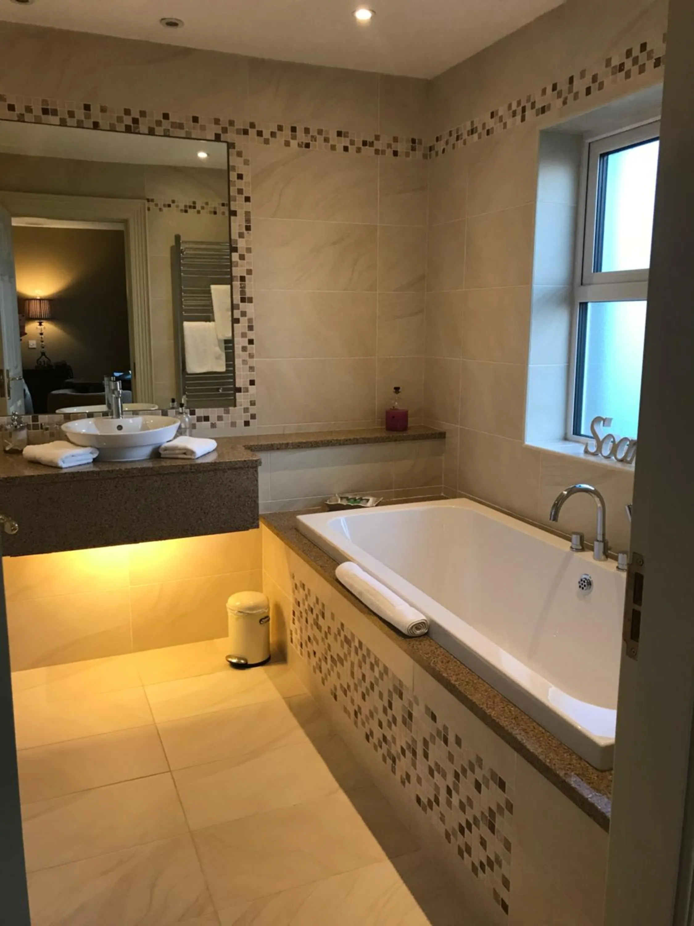 Bathroom in St Kyrans Guest House