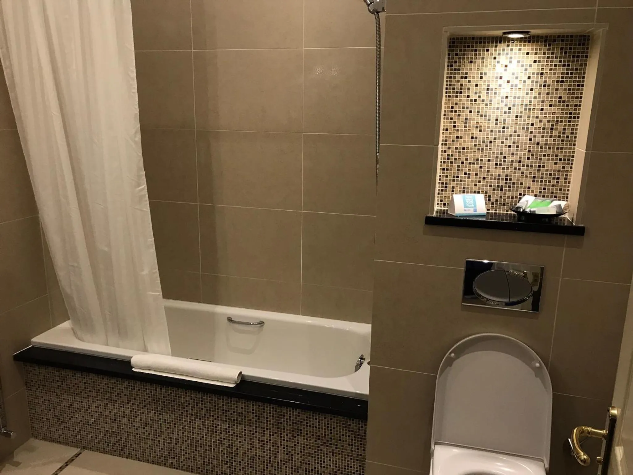 Bathroom in St Kyrans Guest House