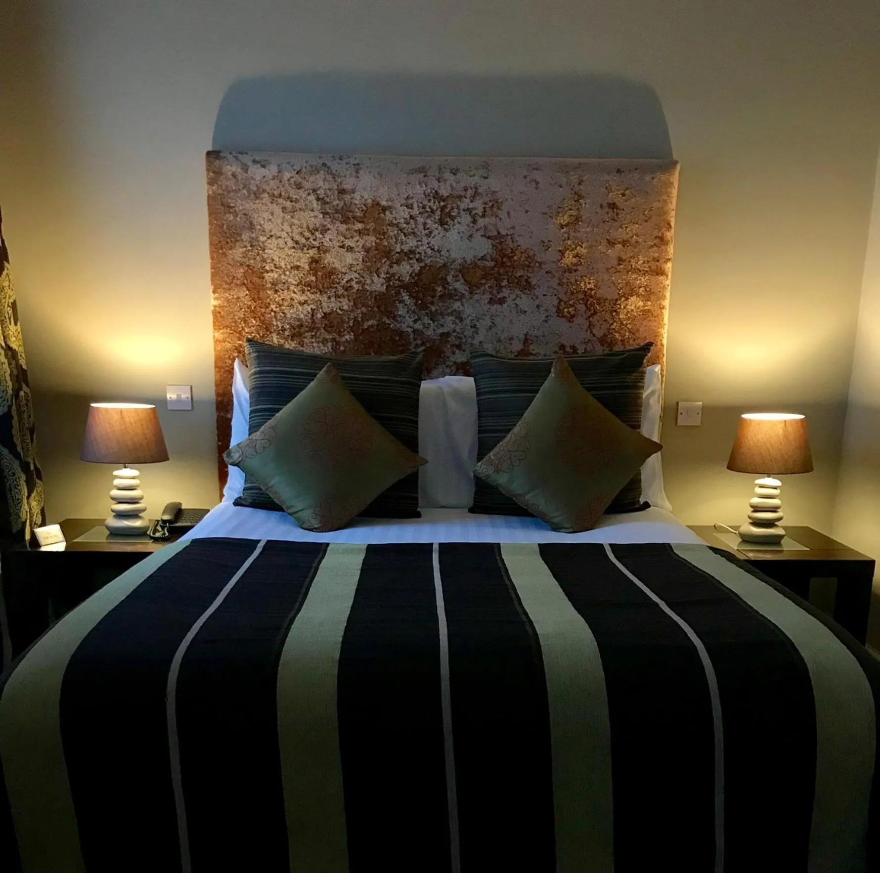 Bedroom, Bed in St Kyrans Guest House