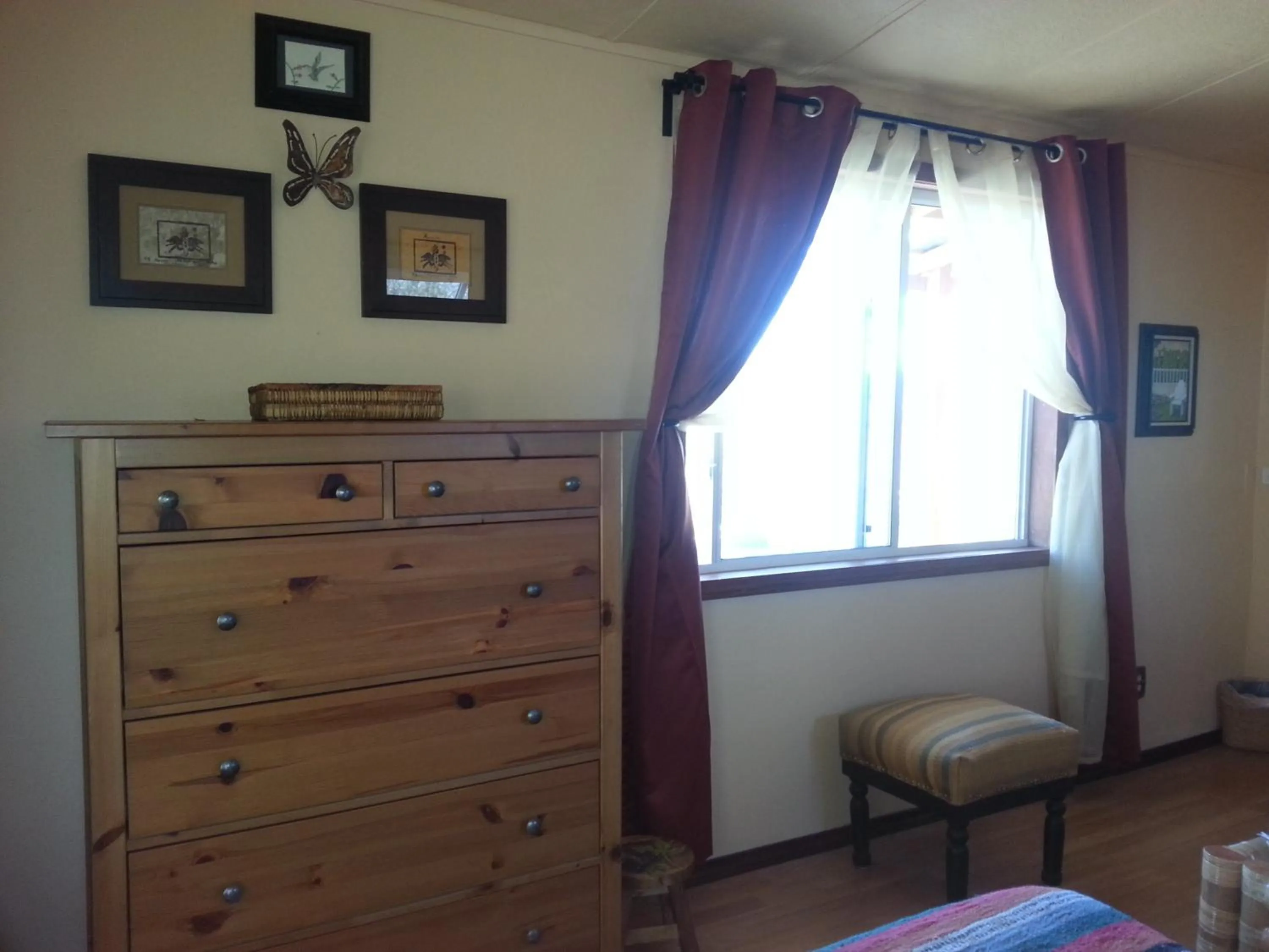 Bed in Vinofilia Wine Country Inn