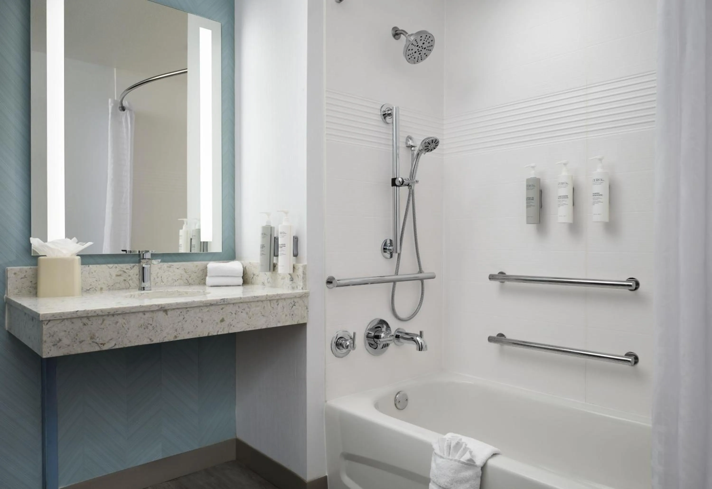 Bathroom in Hilton Garden Inn San Jose/Milpitas