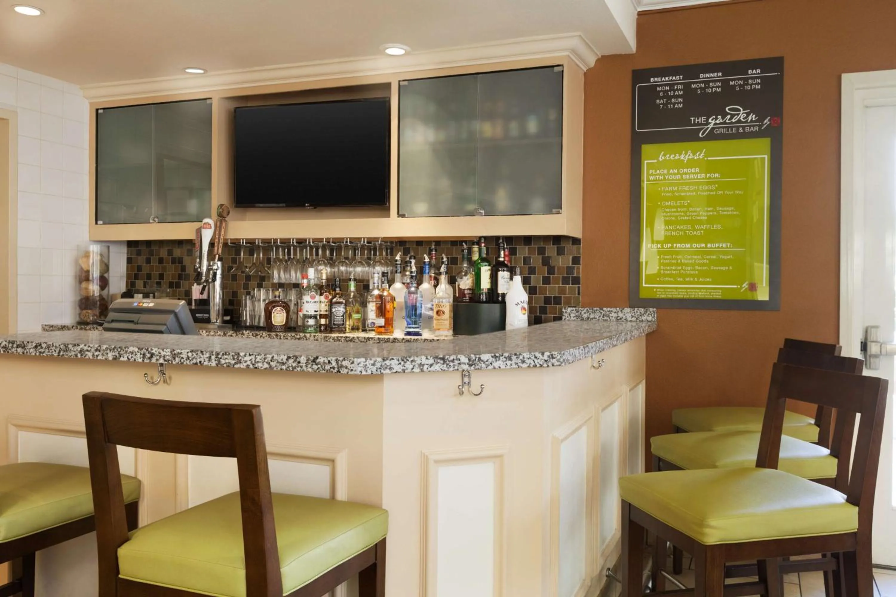 Lounge or bar in Hilton Garden Inn San Jose/Milpitas