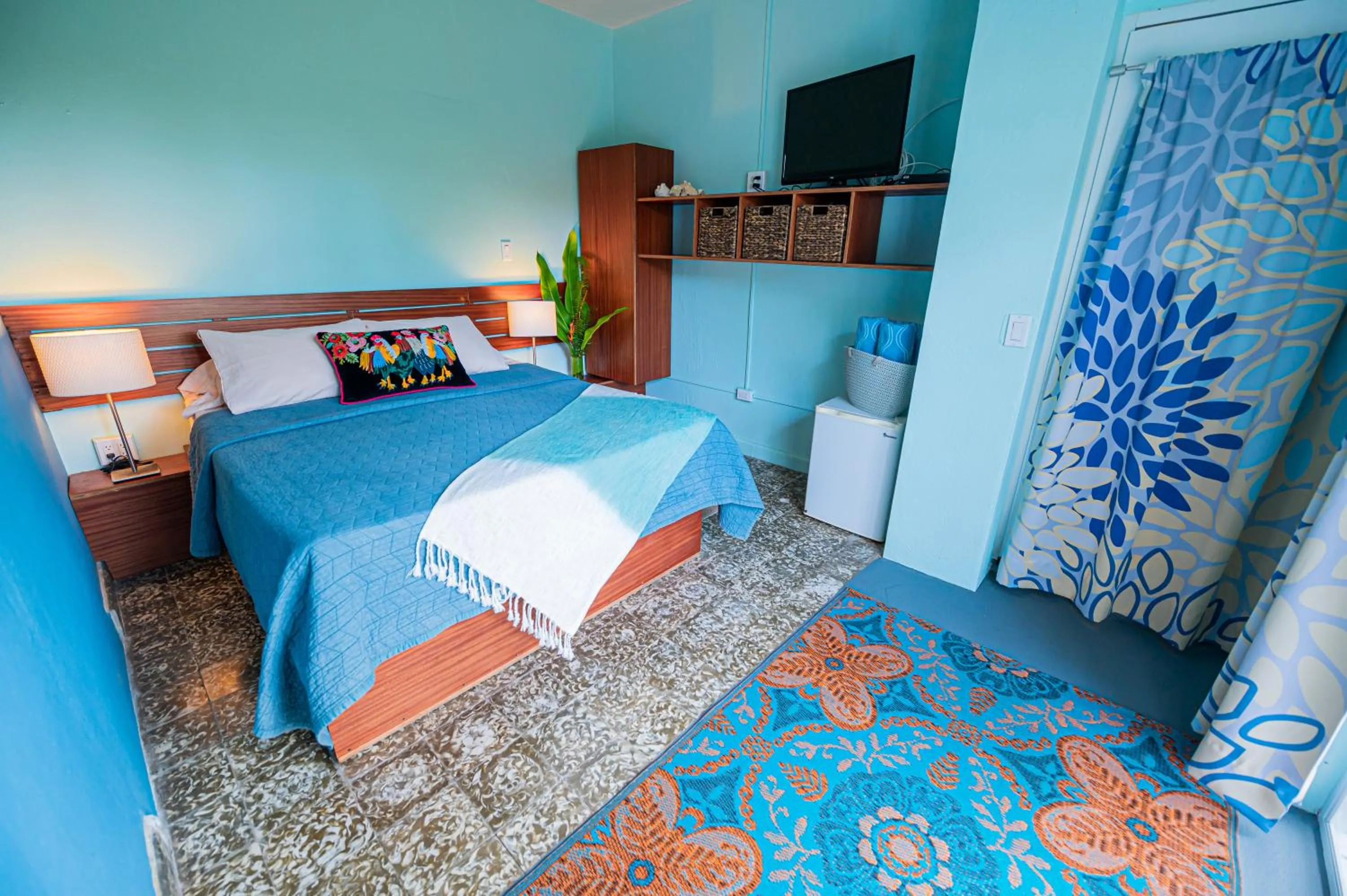 Photo of the whole room, Bed in Casa de Amistad Guesthouse