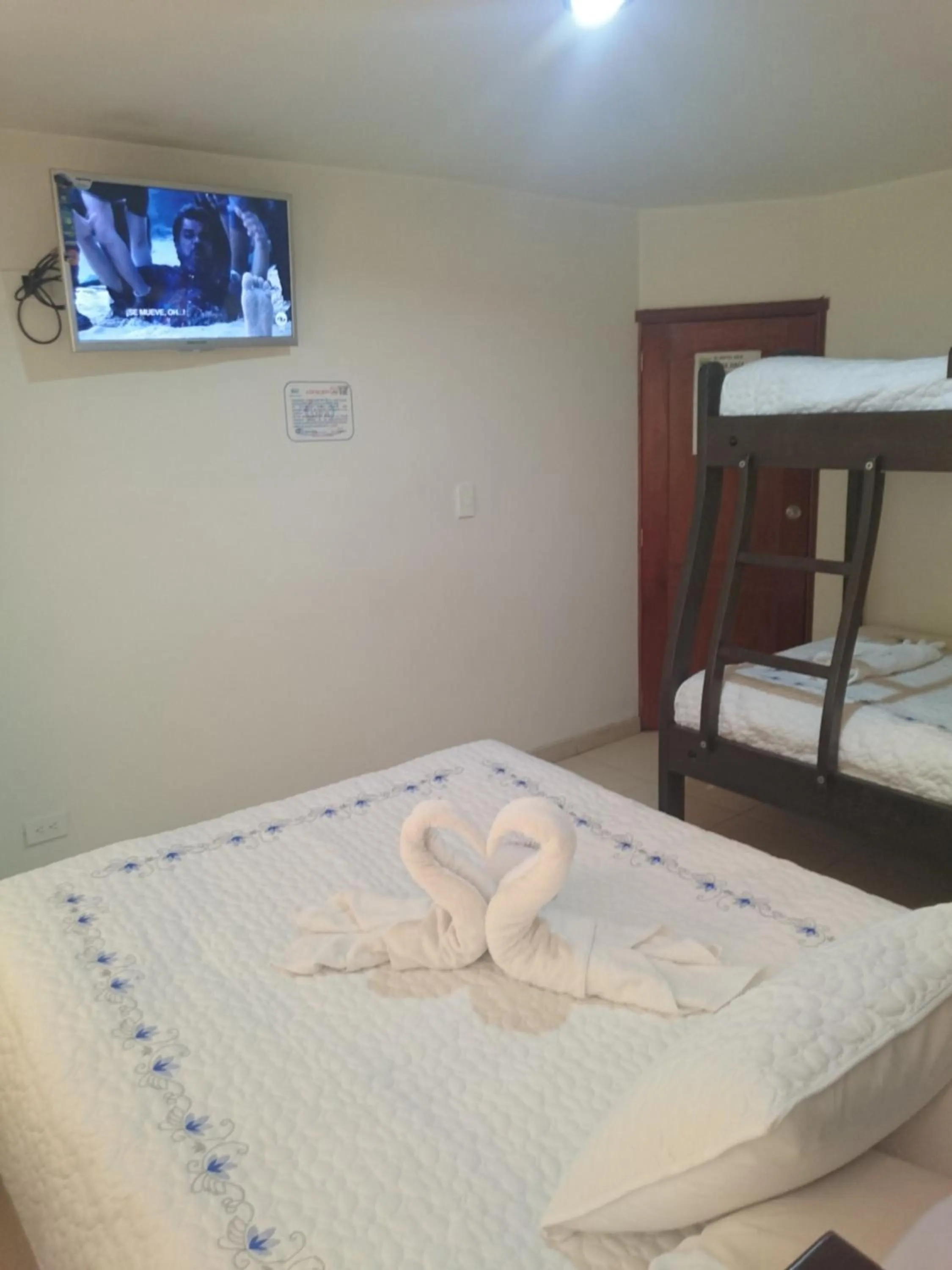 Photo of the whole room, Bed in Hotel Sipa