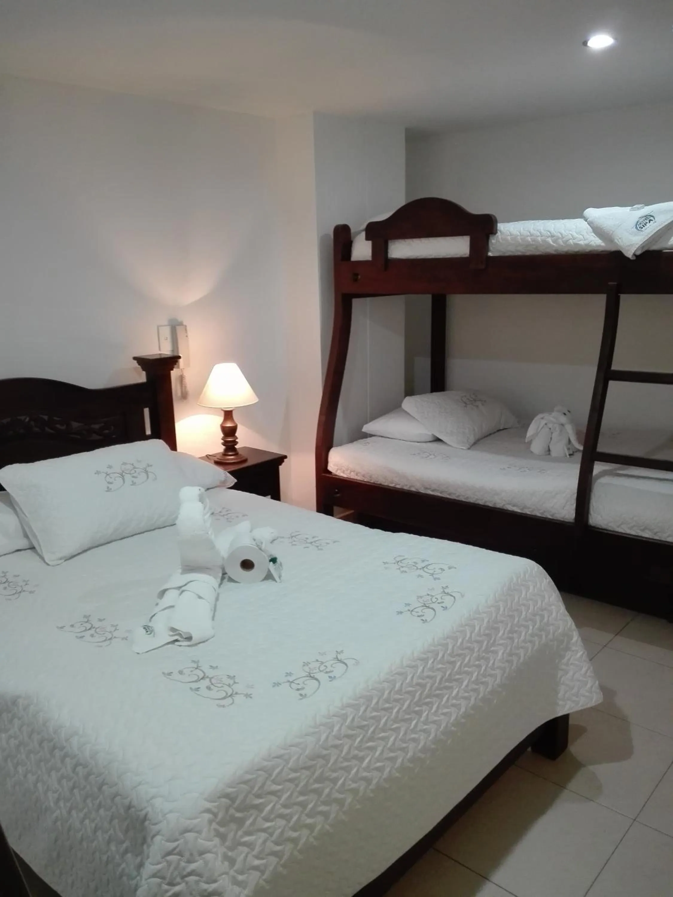 Photo of the whole room, Bed in Hotel Sipa