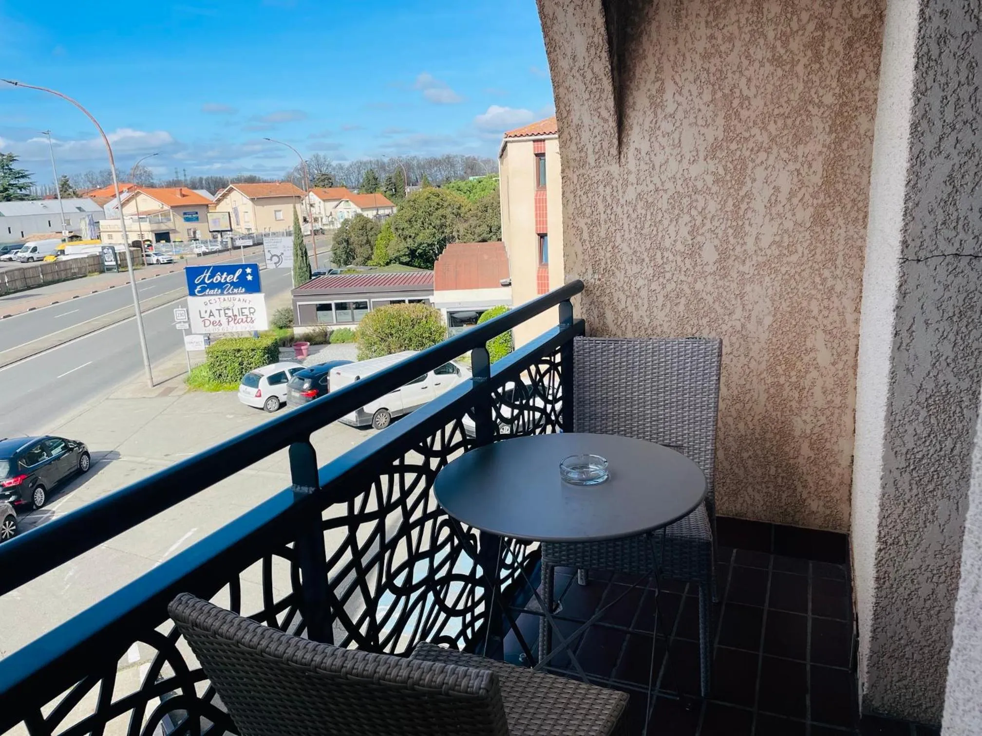 Balcony/Terrace in Contact Hôtel des États-Unis