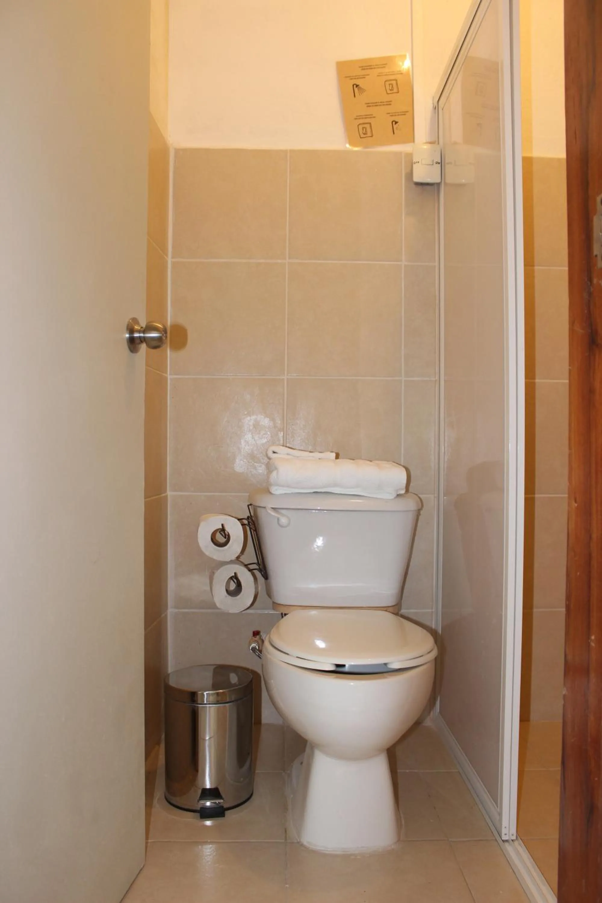 Bathroom in Otoch Béek Calakmul