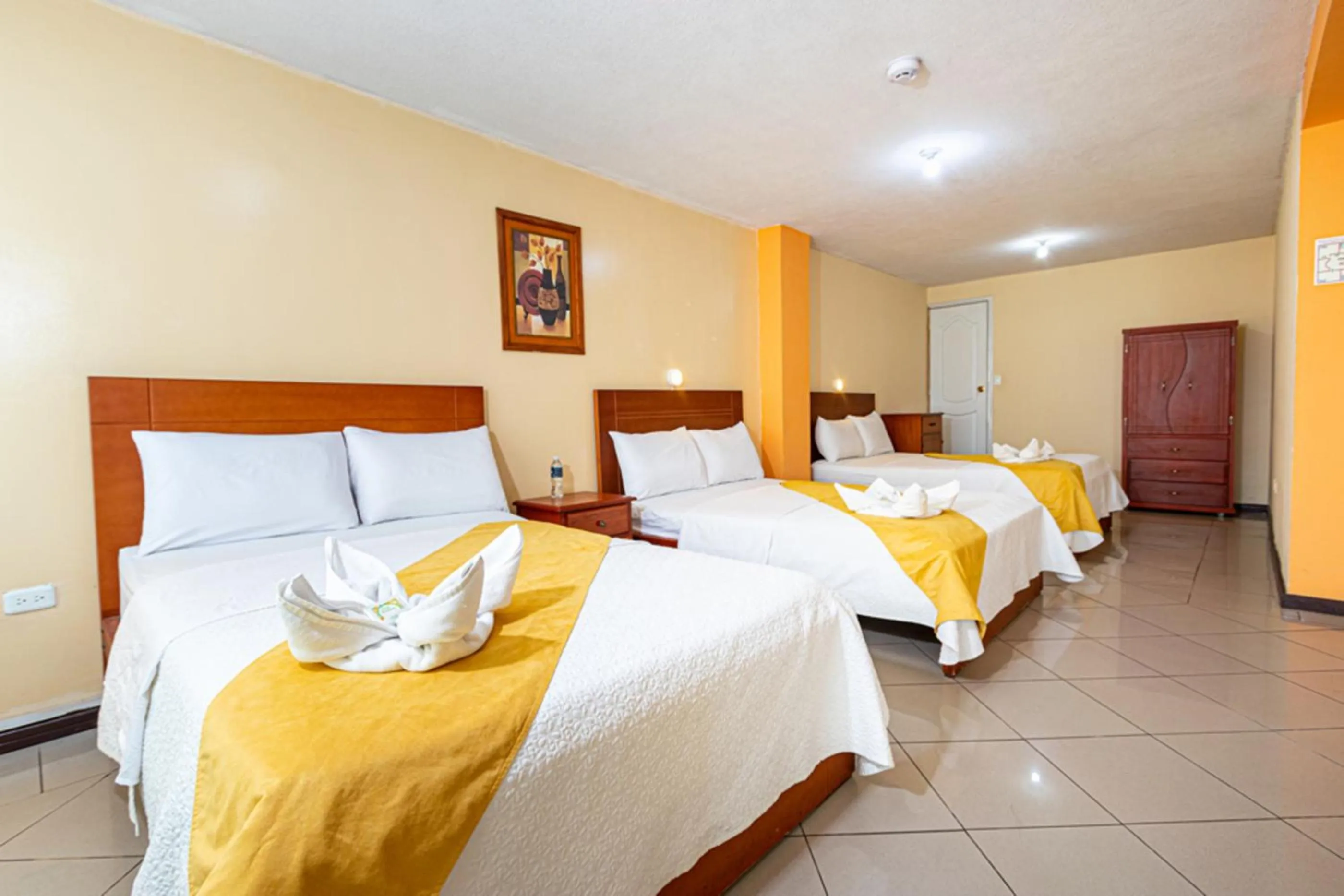 Property building, Bed in Hotel Miraflores