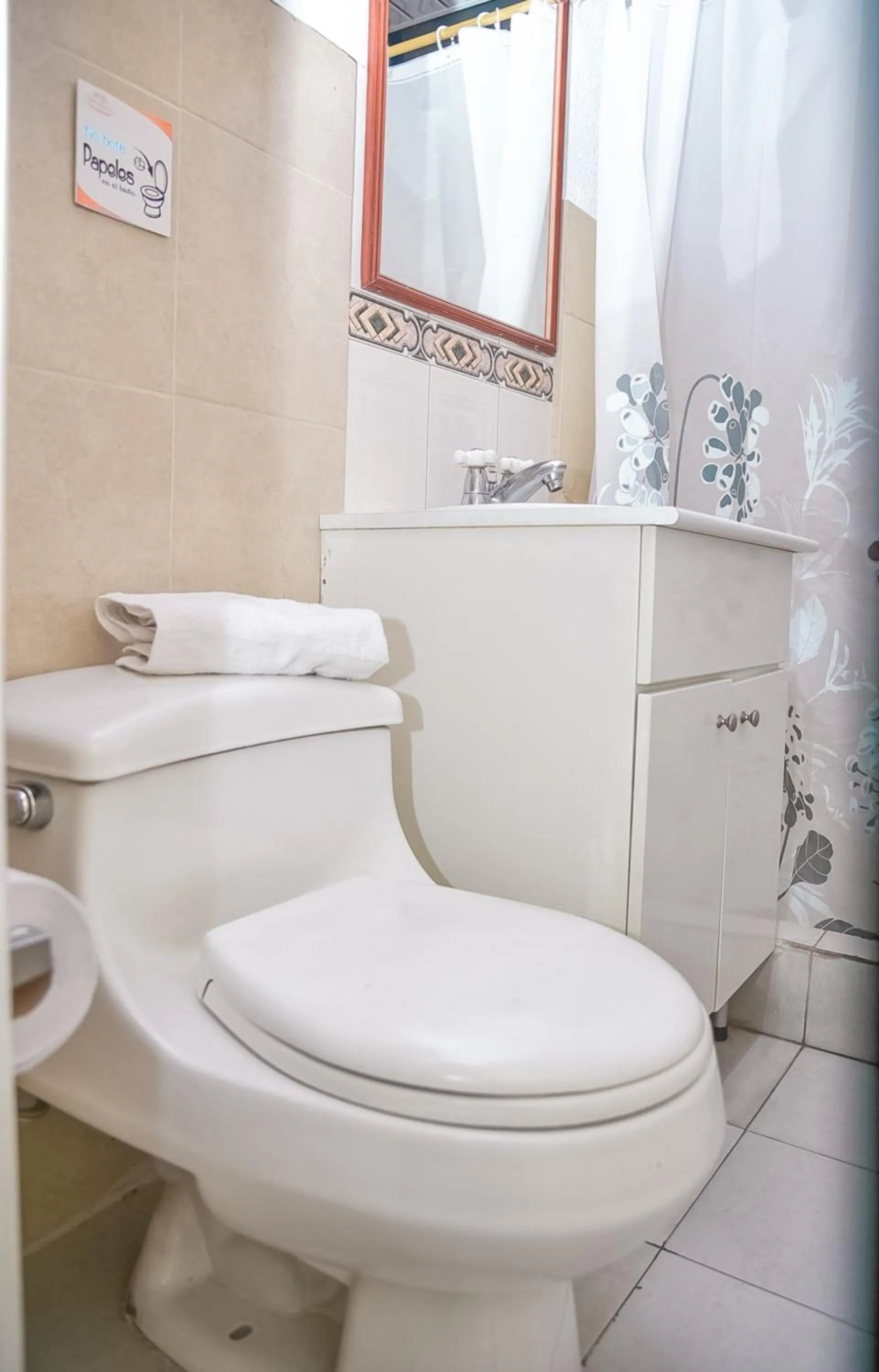 Property building in Hotel Miraflores