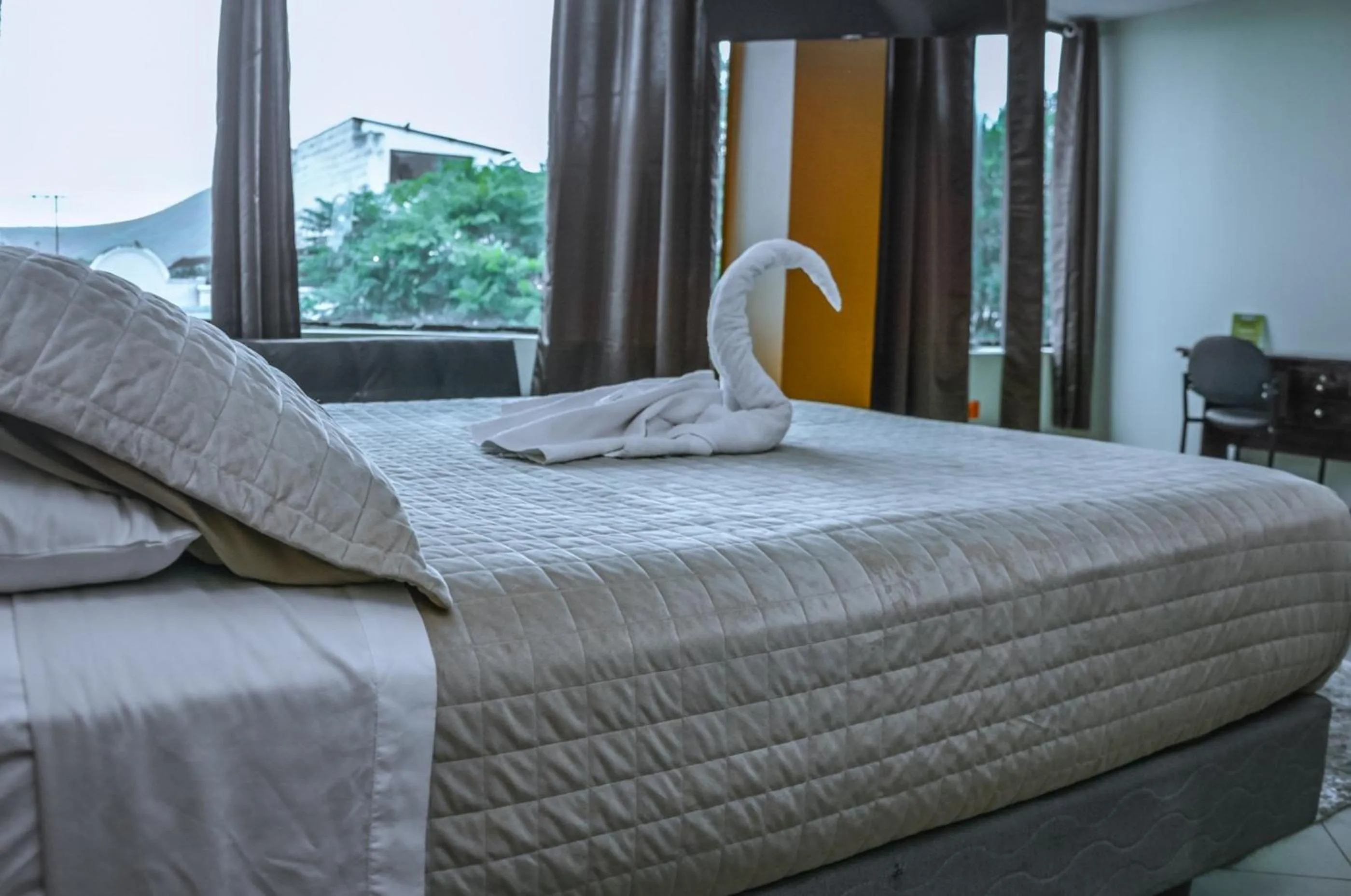 Property building, Bed in Hotel Miraflores