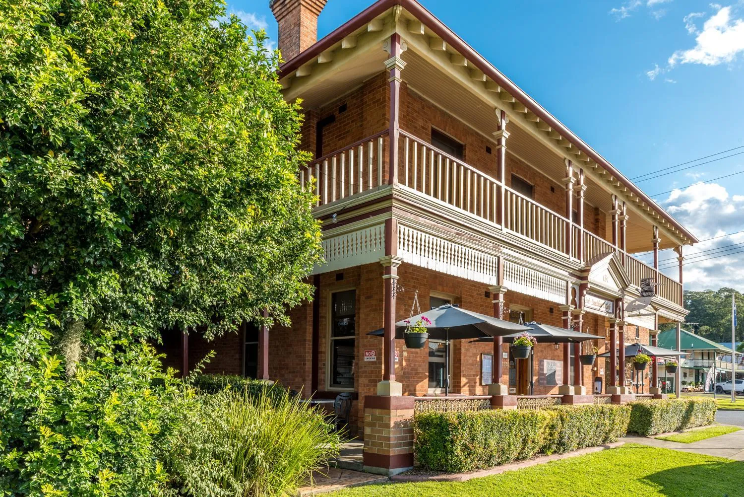 Property building in Kings and Queens Paterson