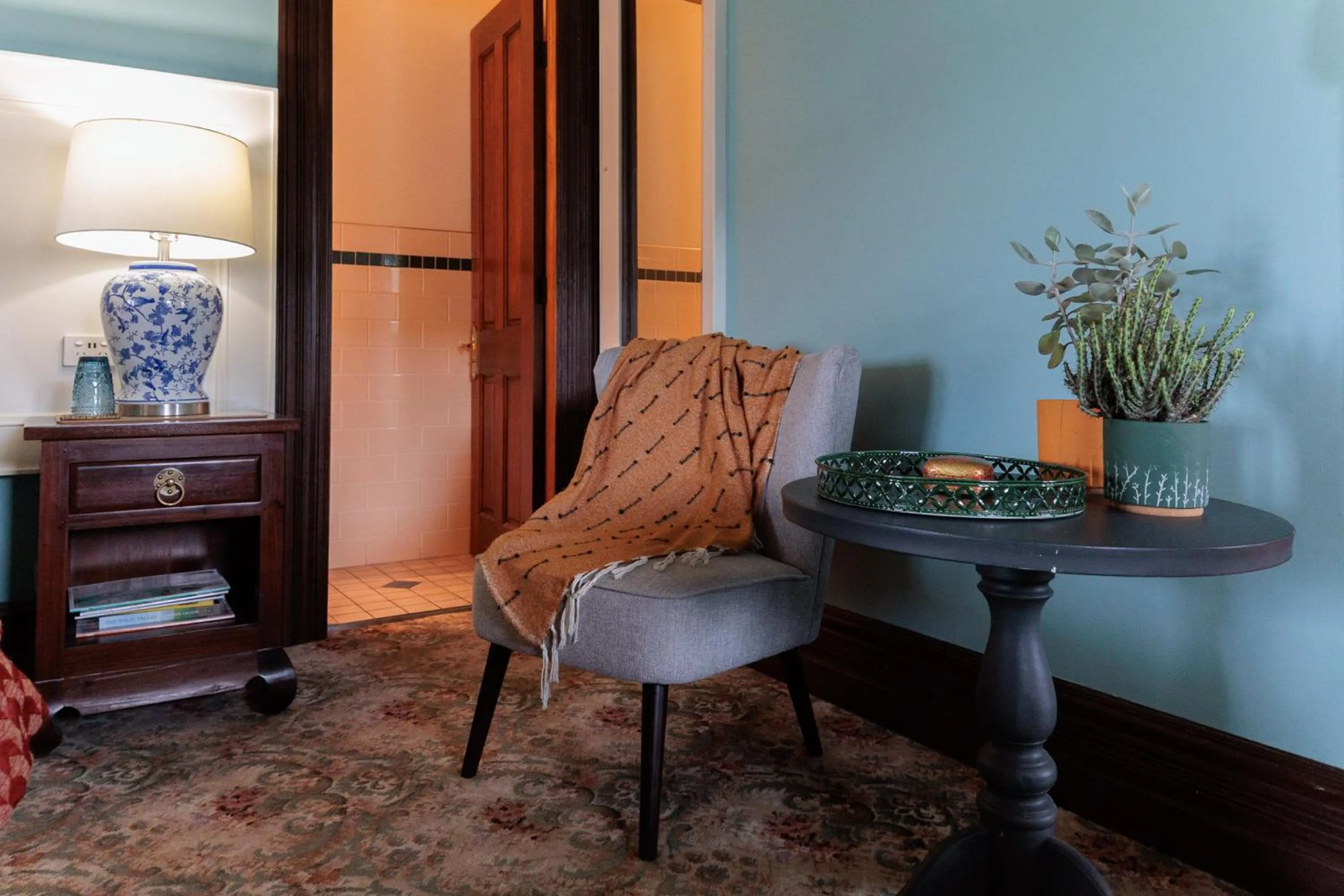 Seating area in Kings and Queens Paterson