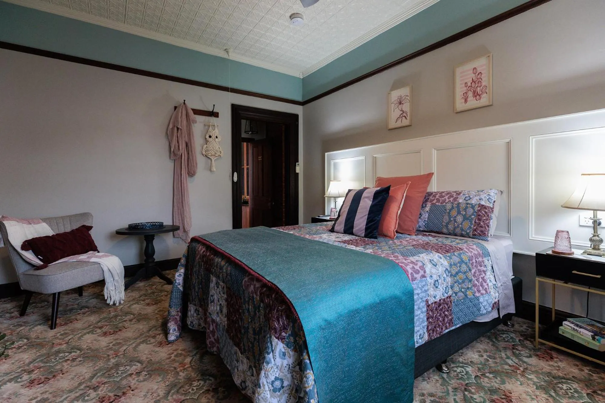 Bedroom, Bed in Kings and Queens Paterson