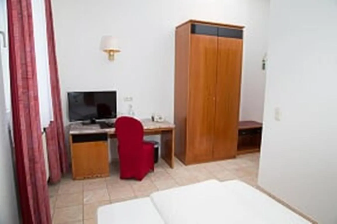 Seating area, Bed in Parkhotel Altenburg