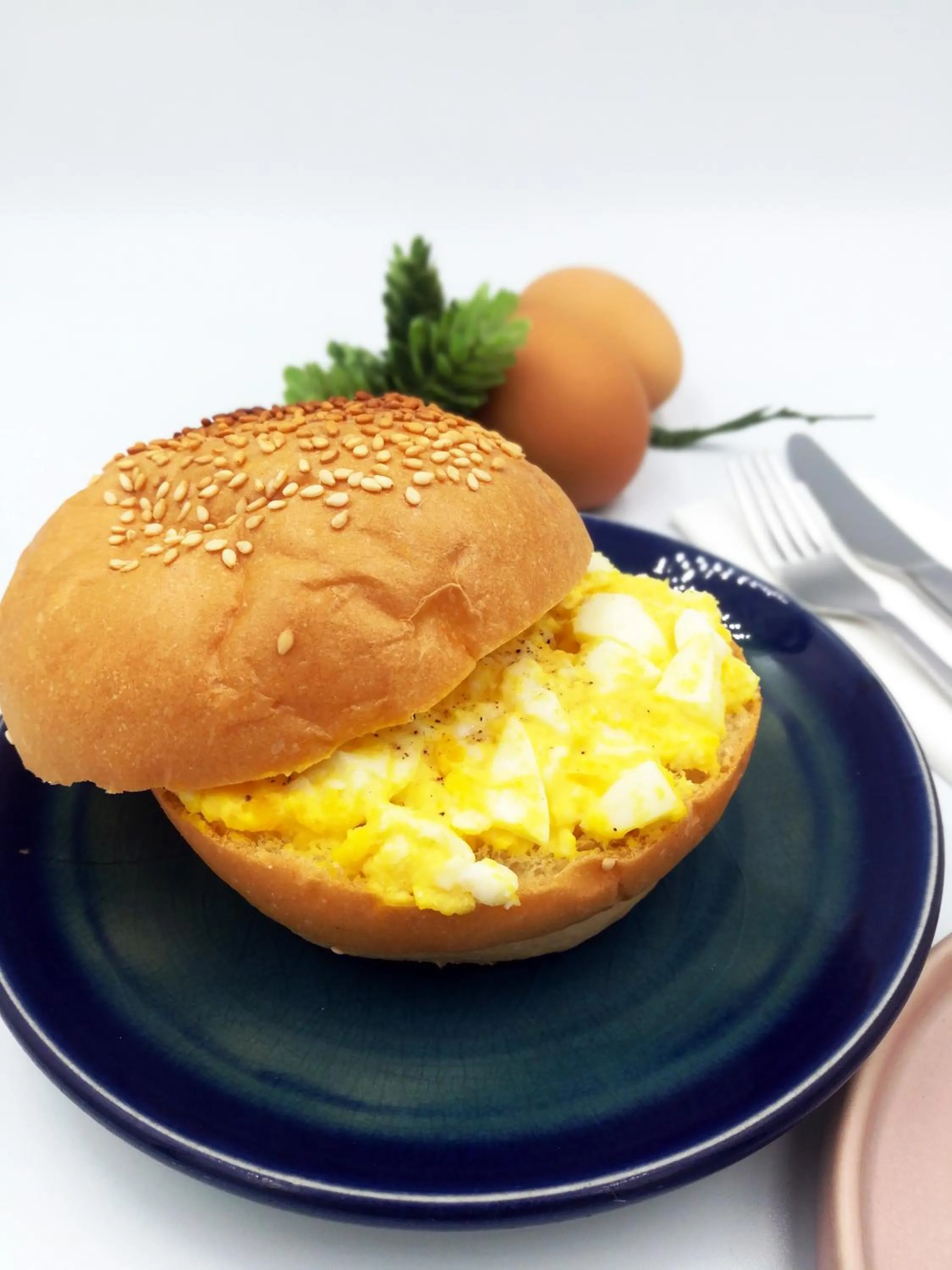 Breakfast in Goodfellas Thong lo Hostel #No Check-in after 5 pm-Please see check-in policy for details & notify landing time#