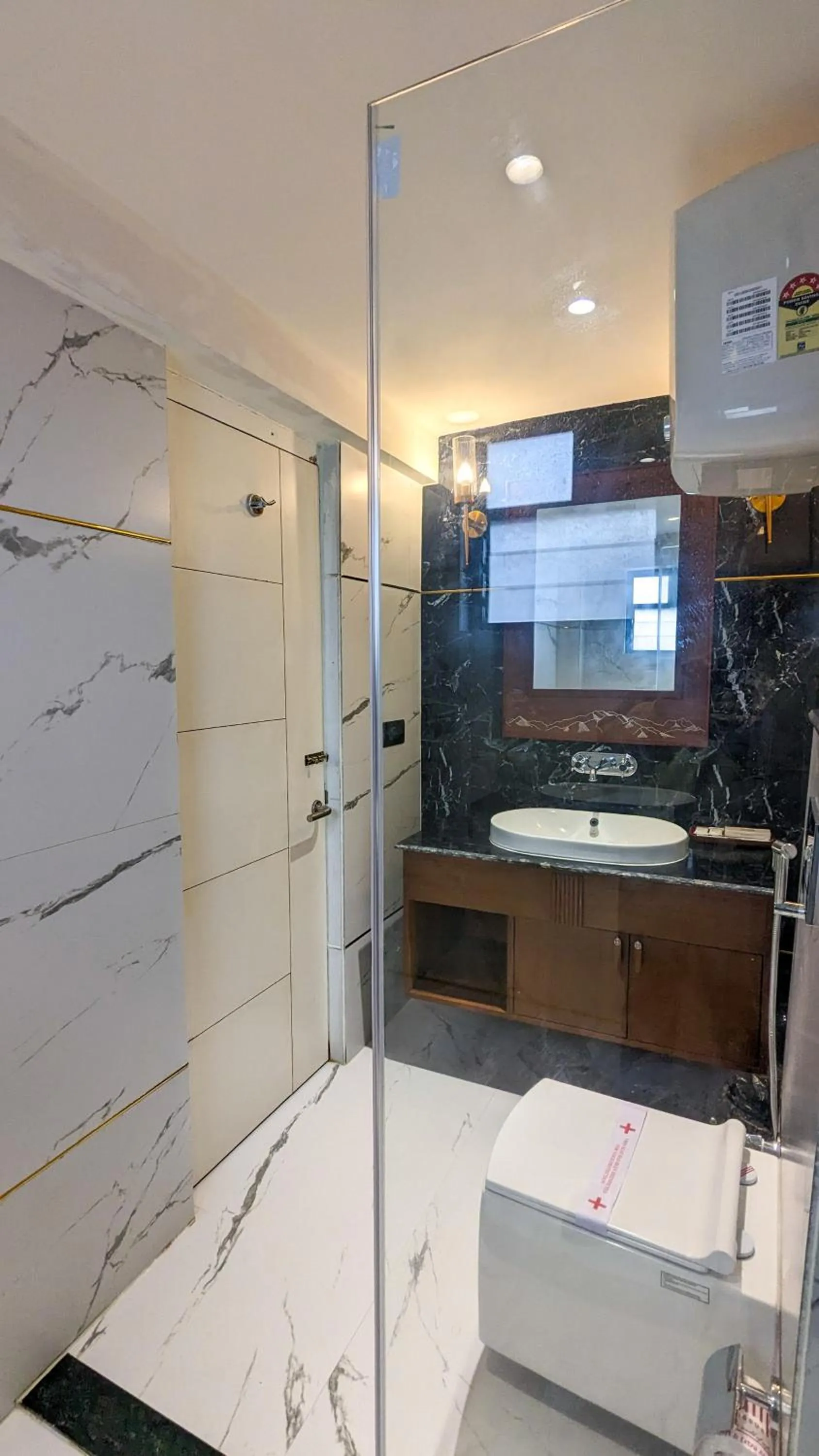 Bathroom in Hotel Sonar Bangla Darjeeling