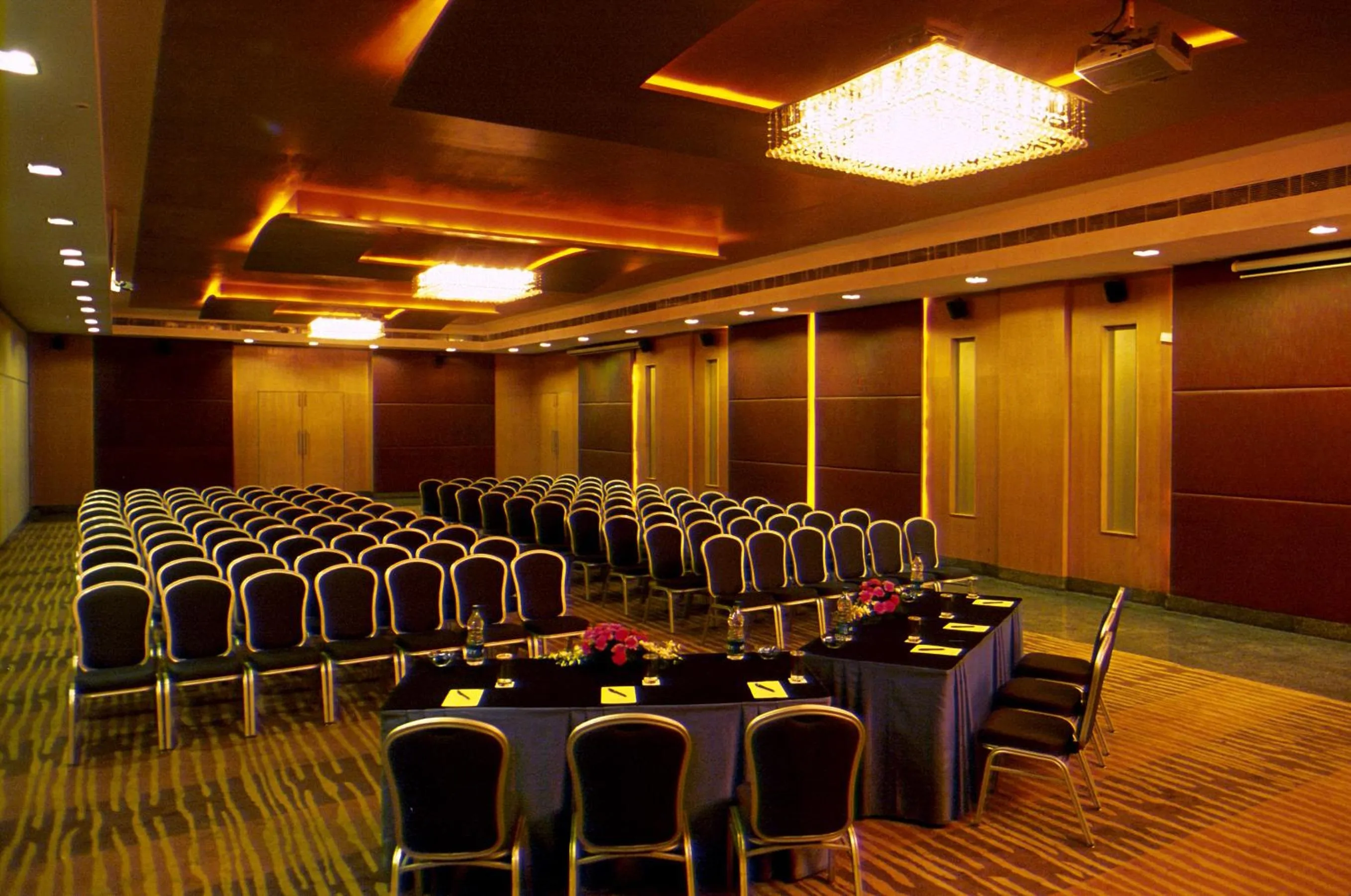 Meeting/conference room in Katriya Hotel and Tower