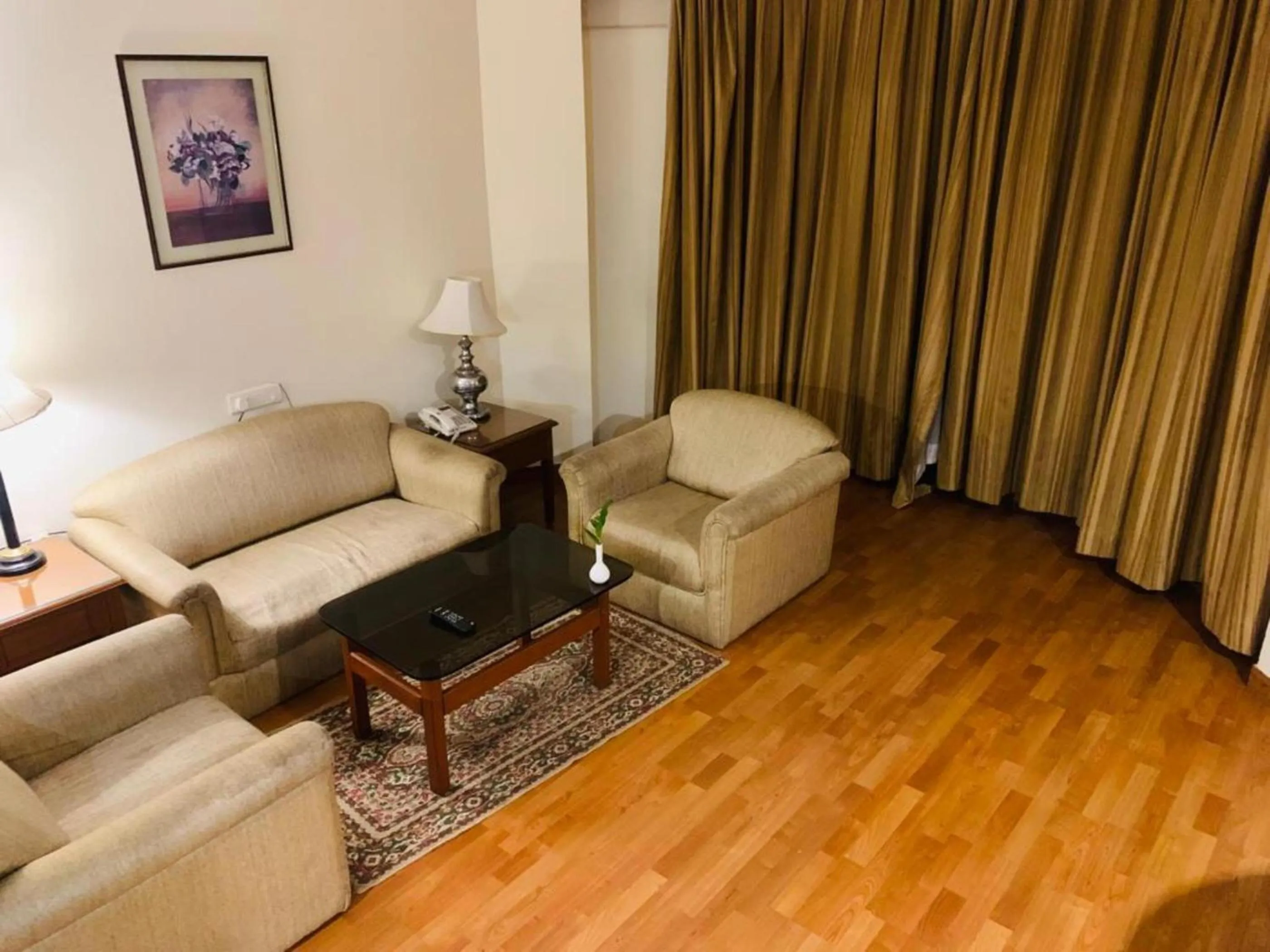 Seating area in Katriya Hotel and Tower