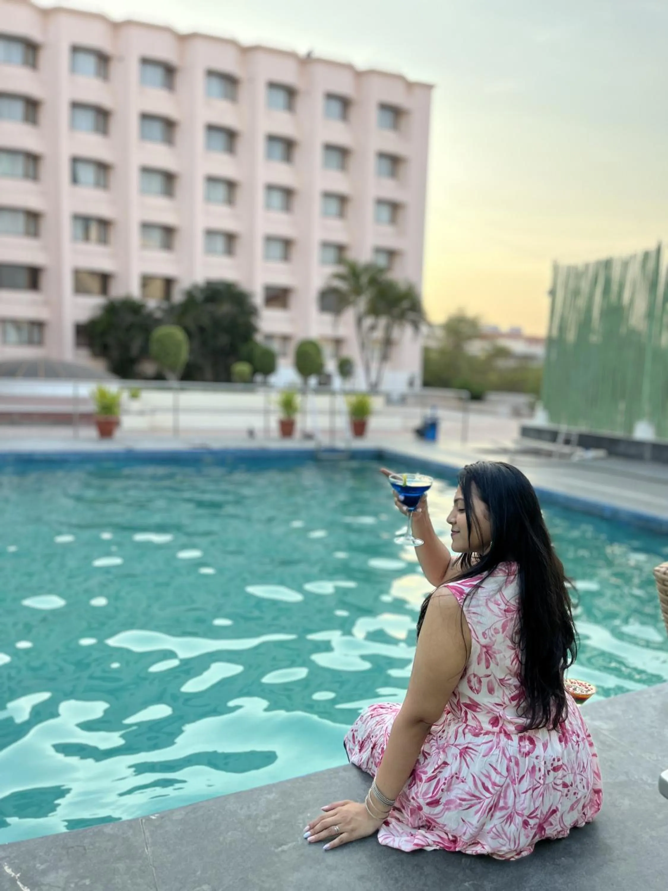 Swimming pool in Katriya Hotel and Tower